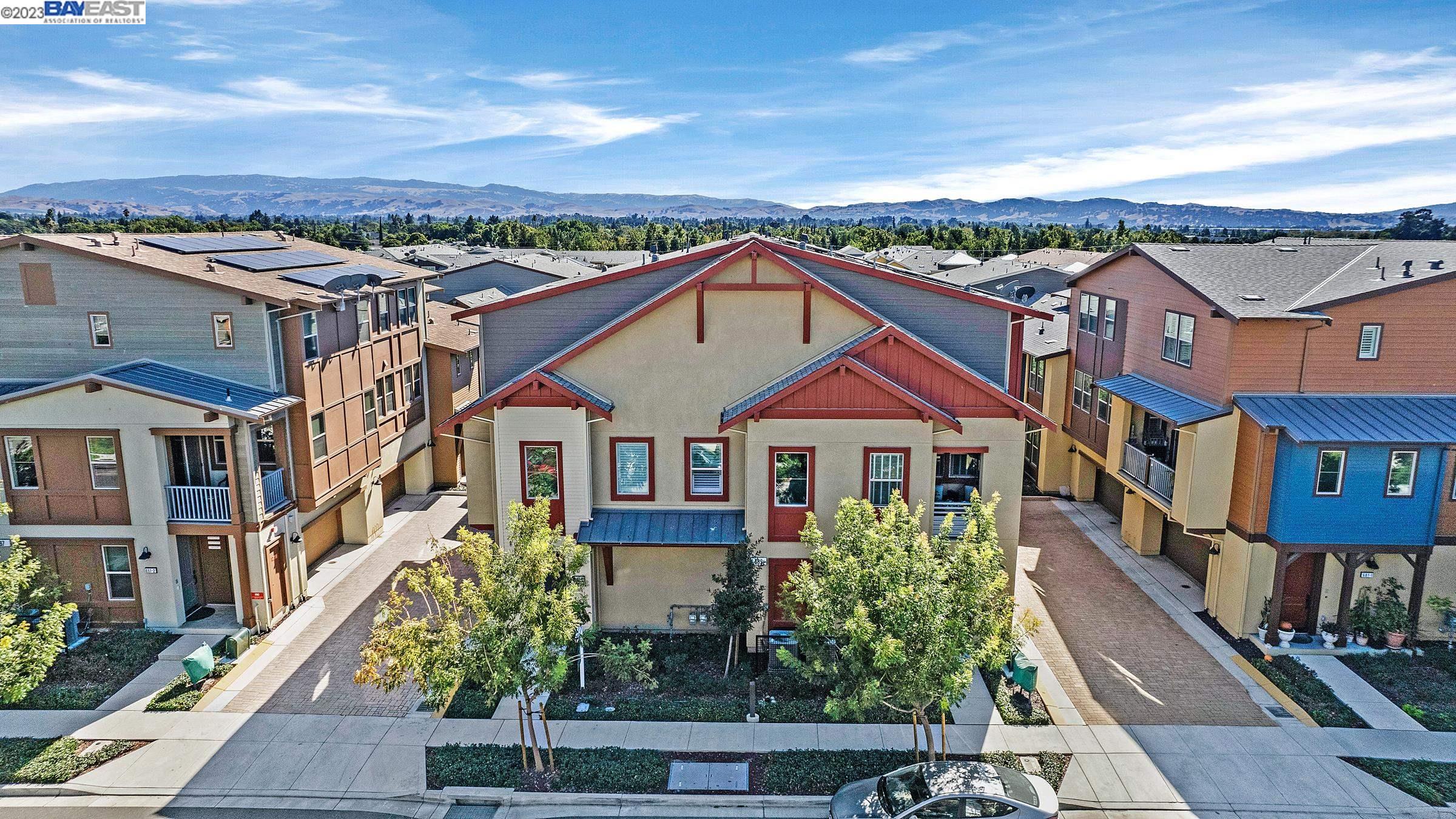 689 Sandalwood Drive # 1