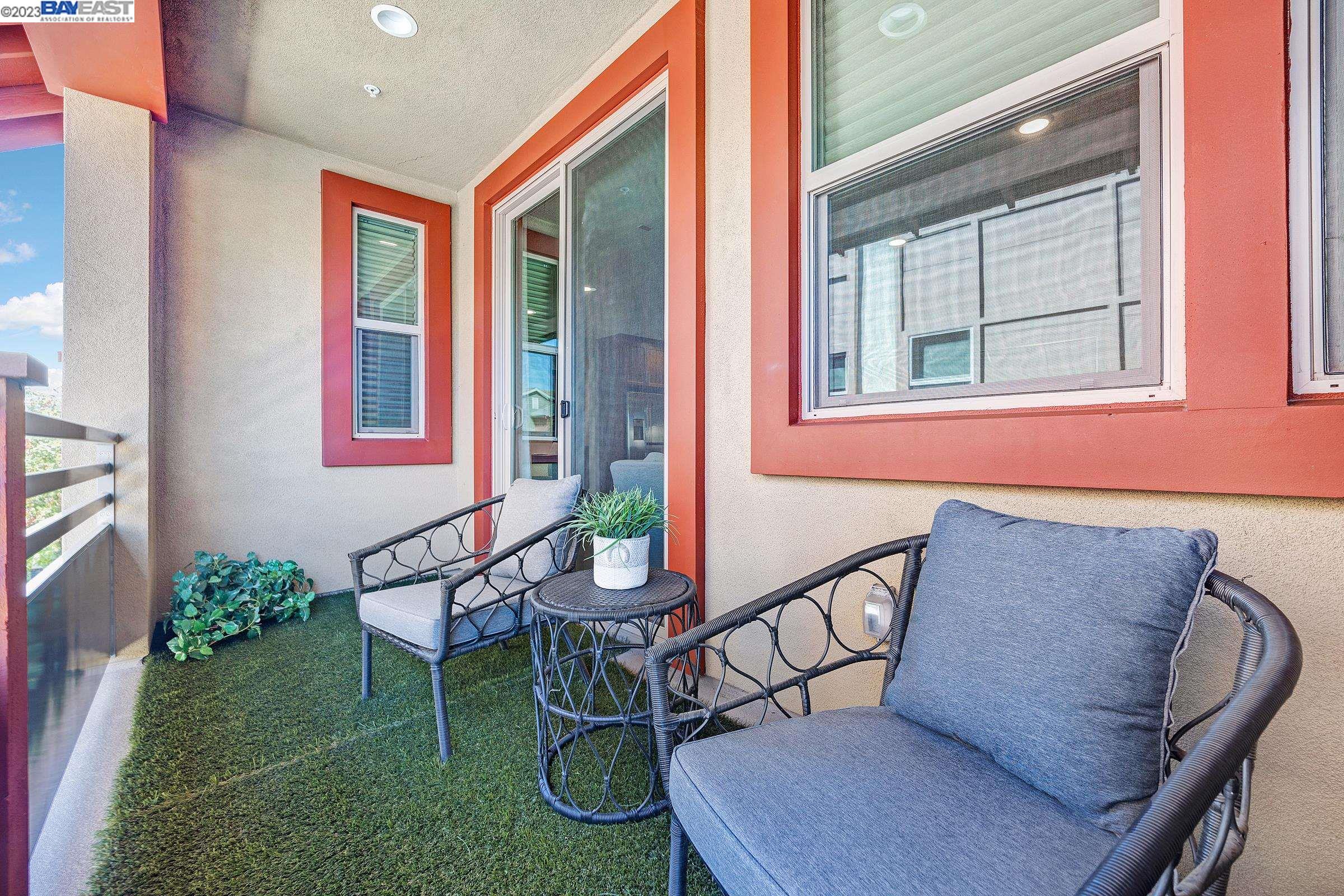 689 Sandalwood Drive # 1