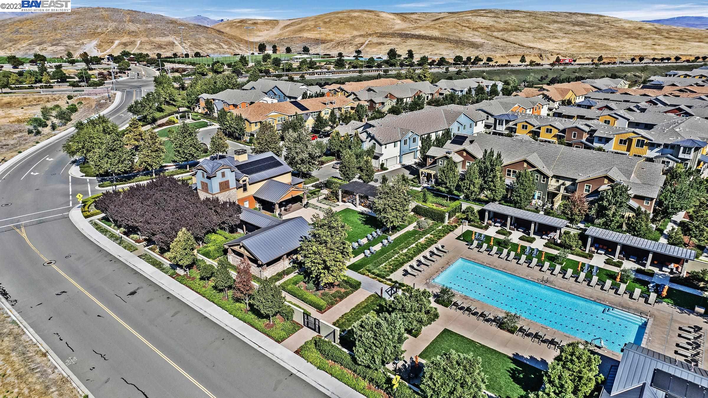 689 Sandalwood Drive # 1