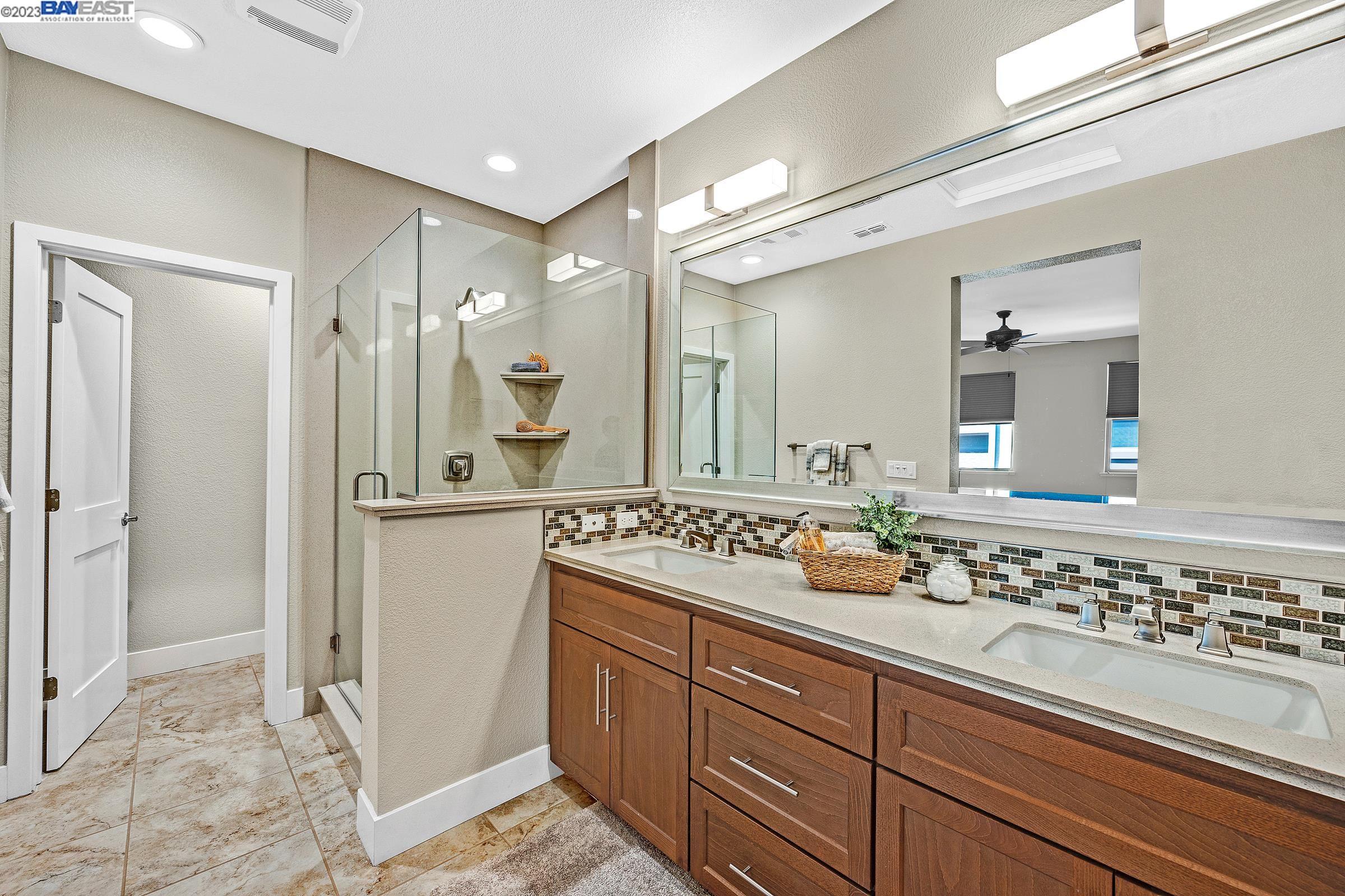 689 Sandalwood Drive # 1