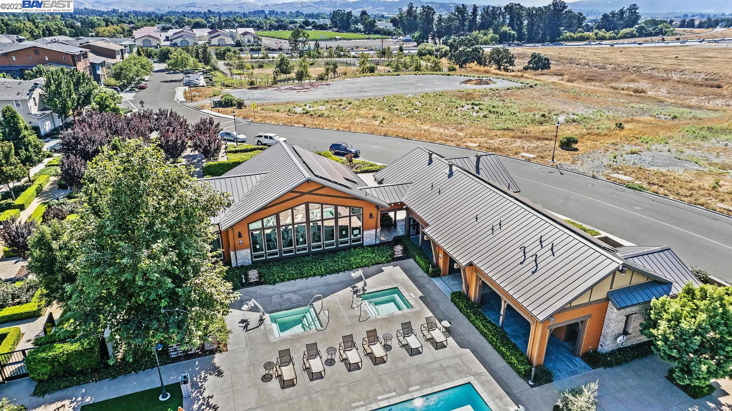 689 Sandalwood Drive # 1