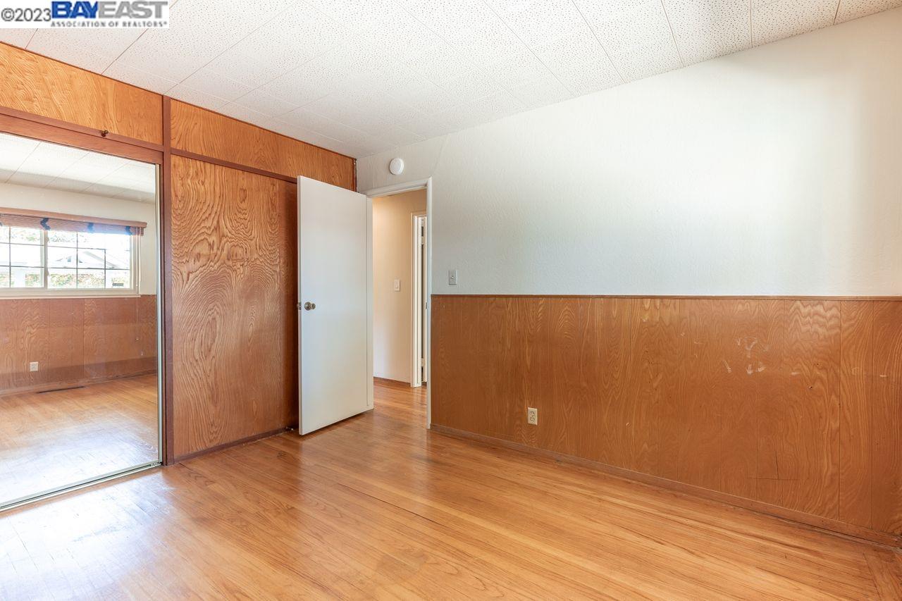 31621 Chicoine Avenue