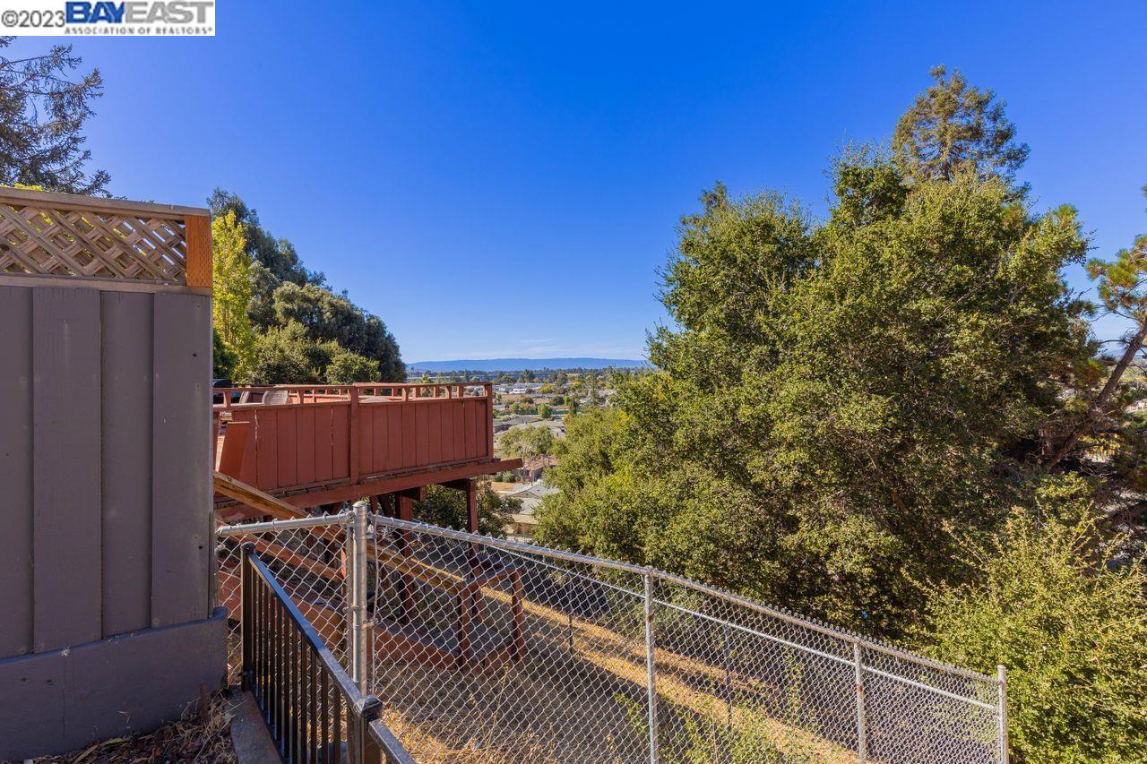 31621 Chicoine Avenue