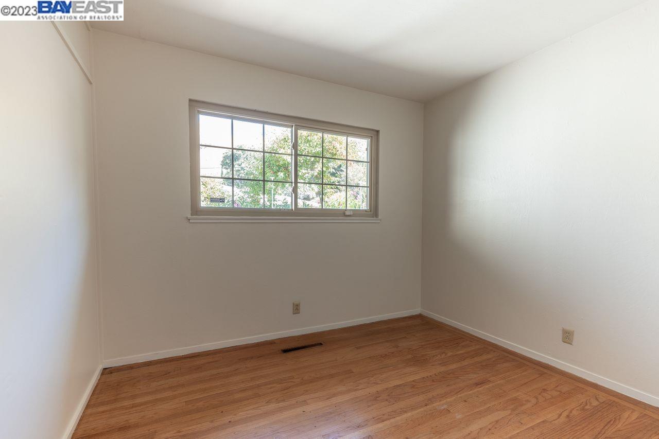 31621 Chicoine Avenue