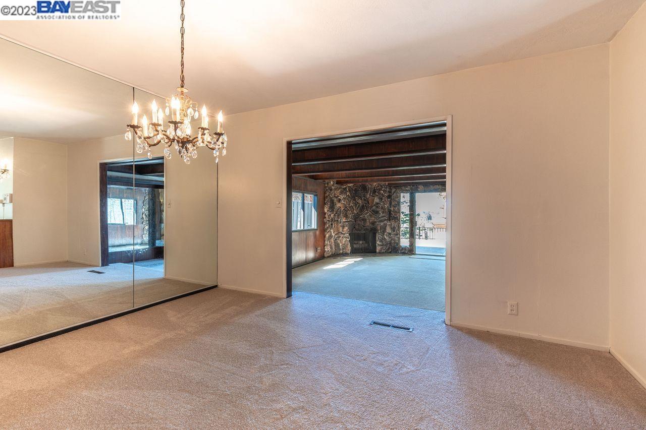 31621 Chicoine Avenue