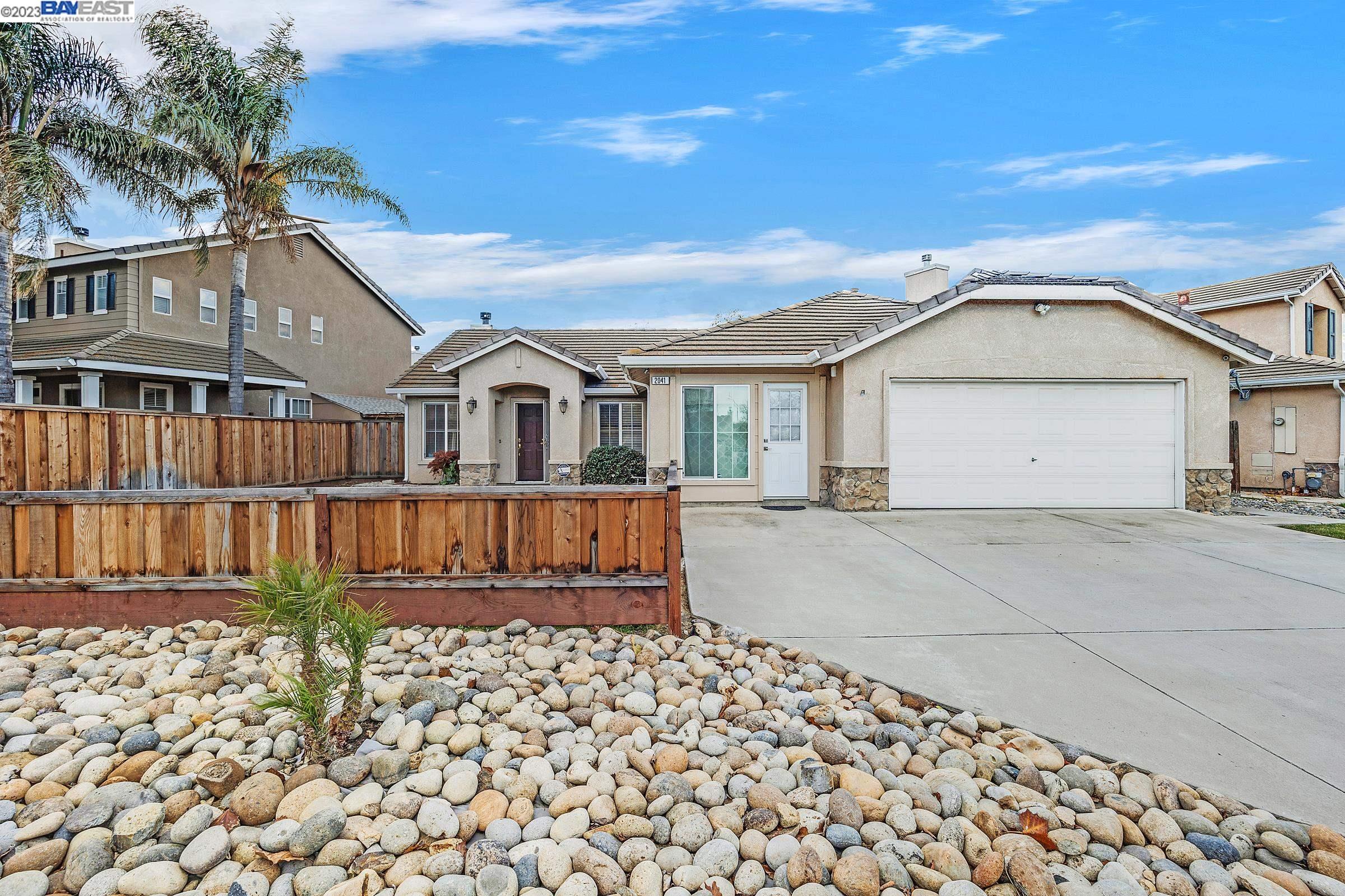 2041 Bridle Creek Cir