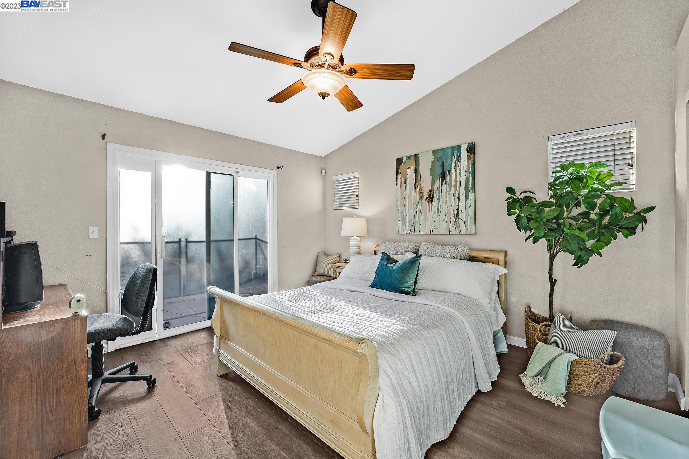 2041 Bridle Creek Cir