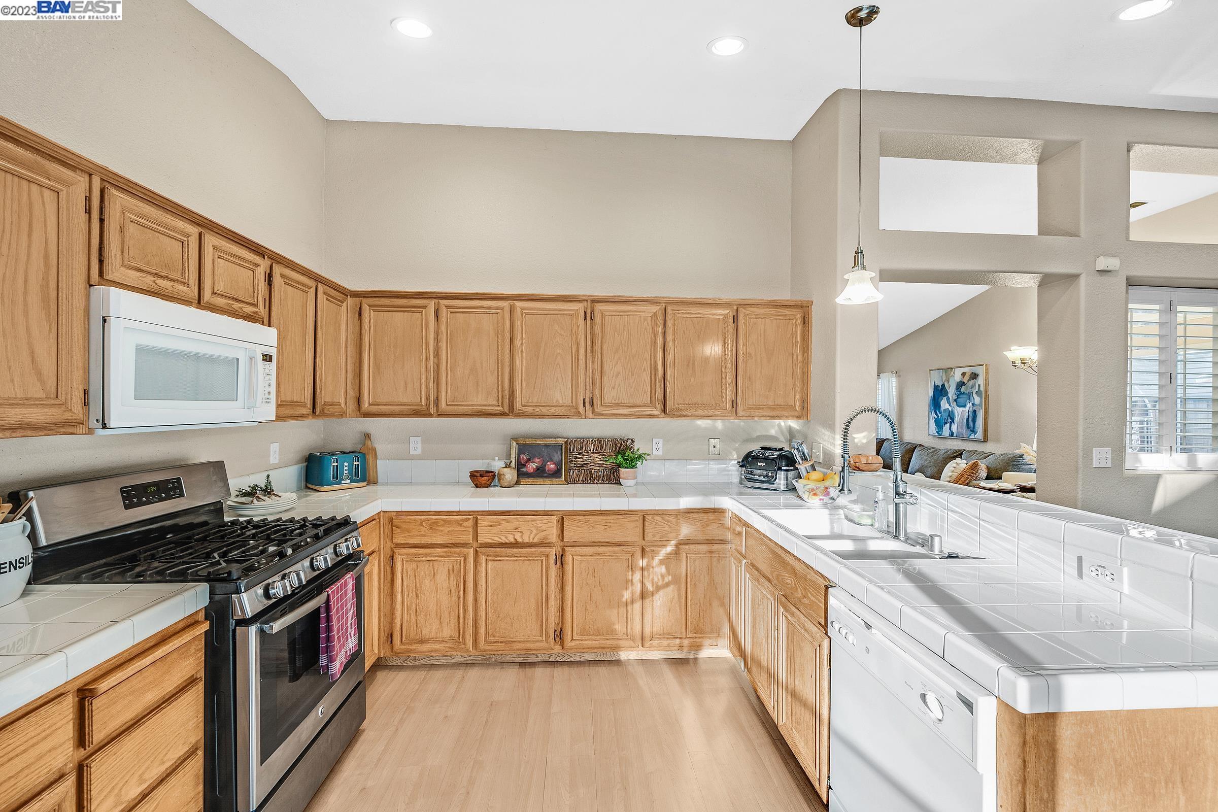 2041 Bridle Creek Cir