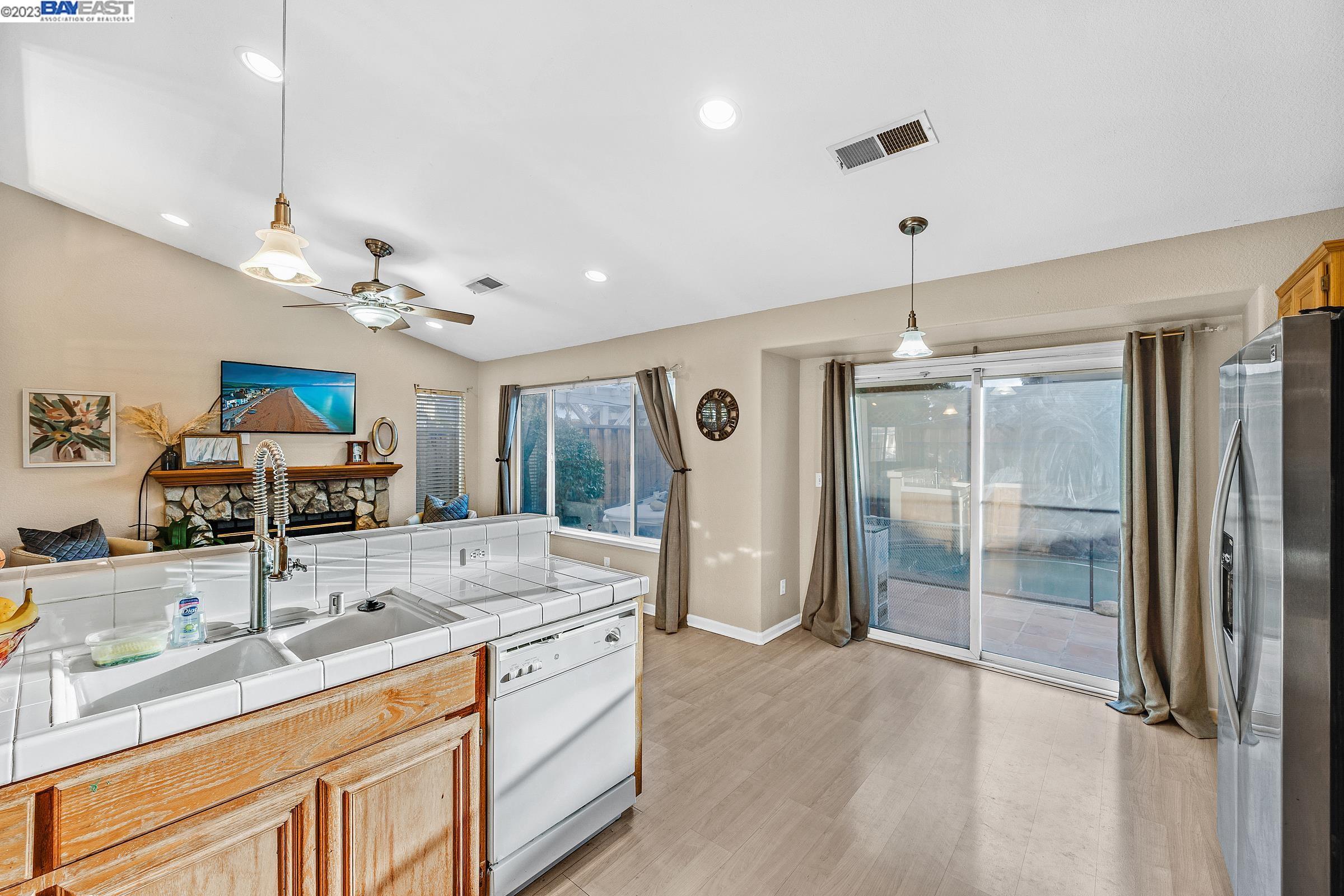 2041 Bridle Creek Cir