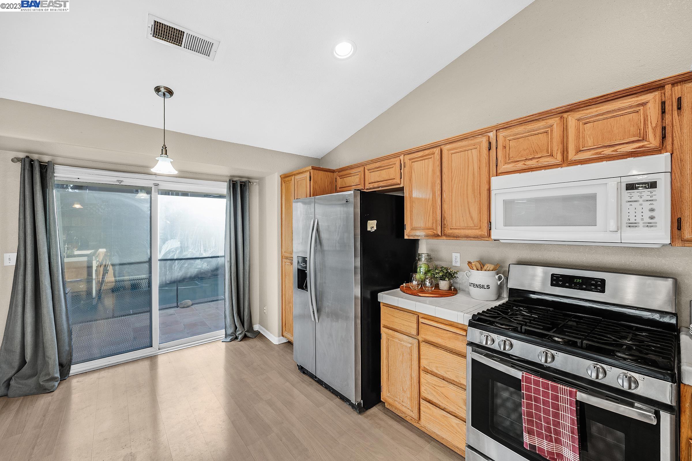 2041 Bridle Creek Cir