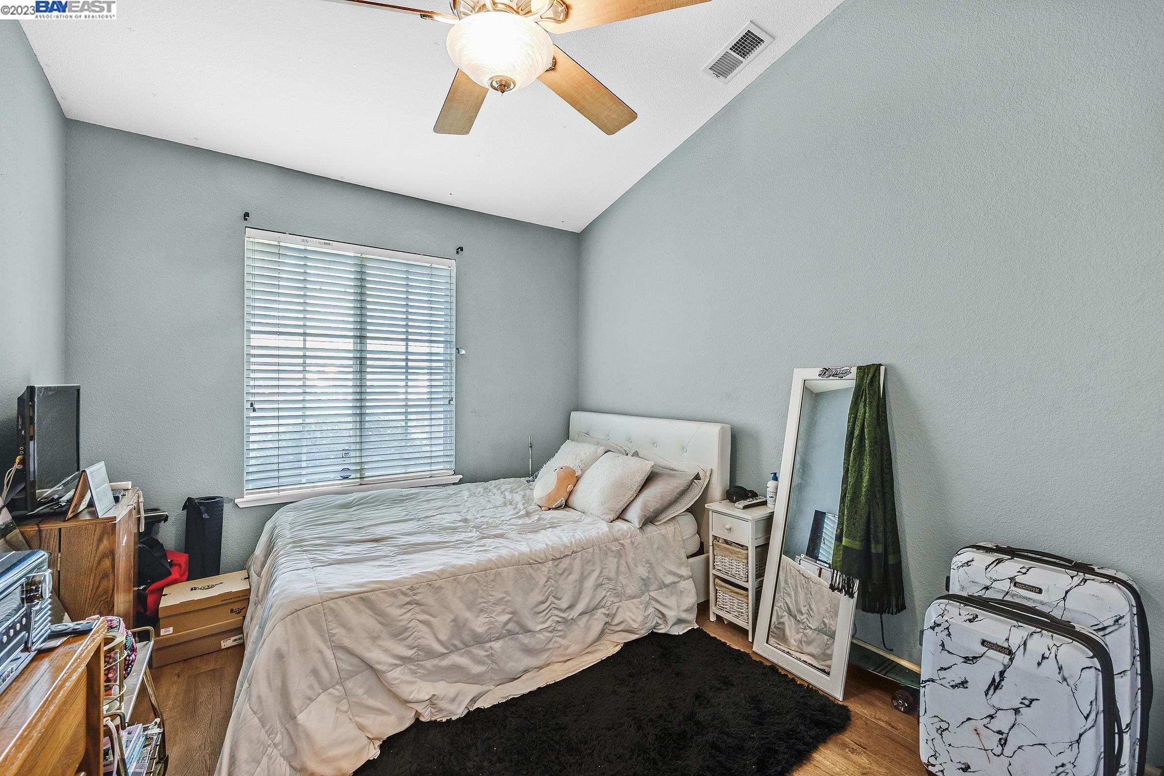 2041 Bridle Creek Cir