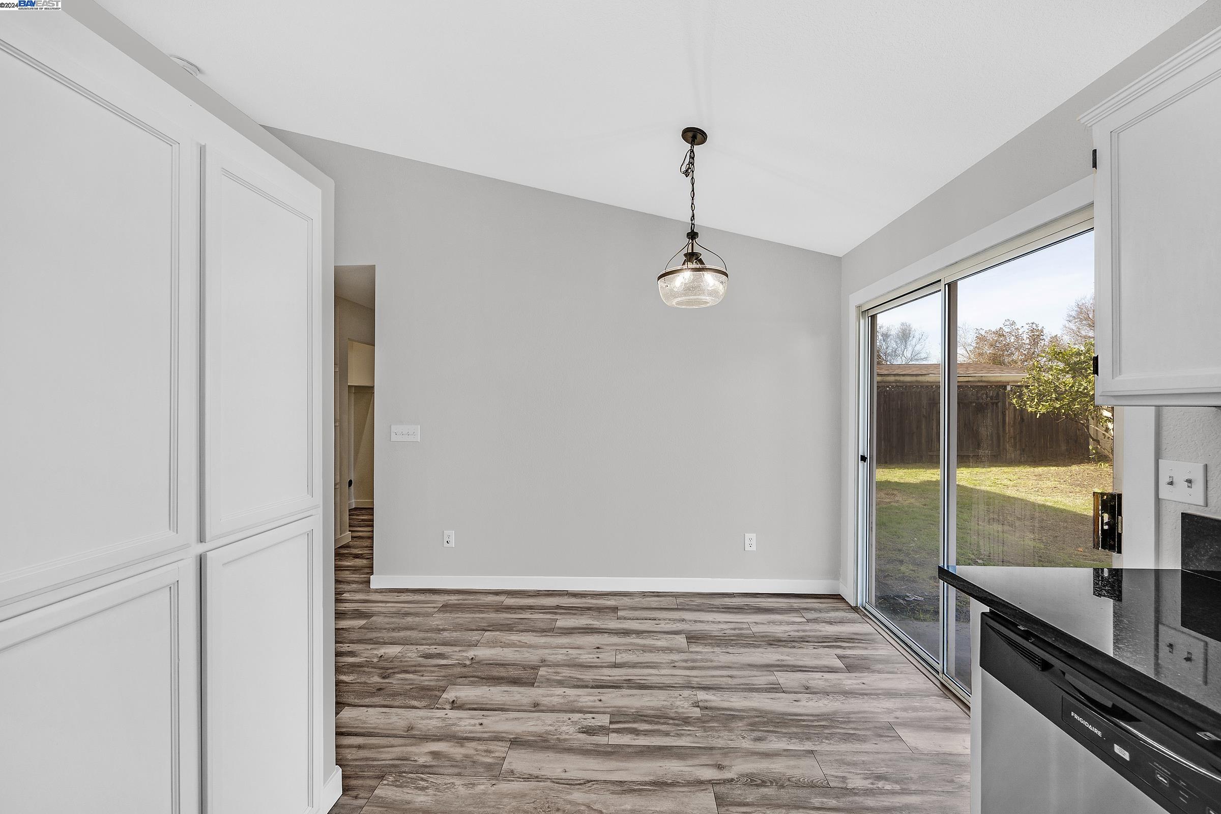 1773 Willow Park Way