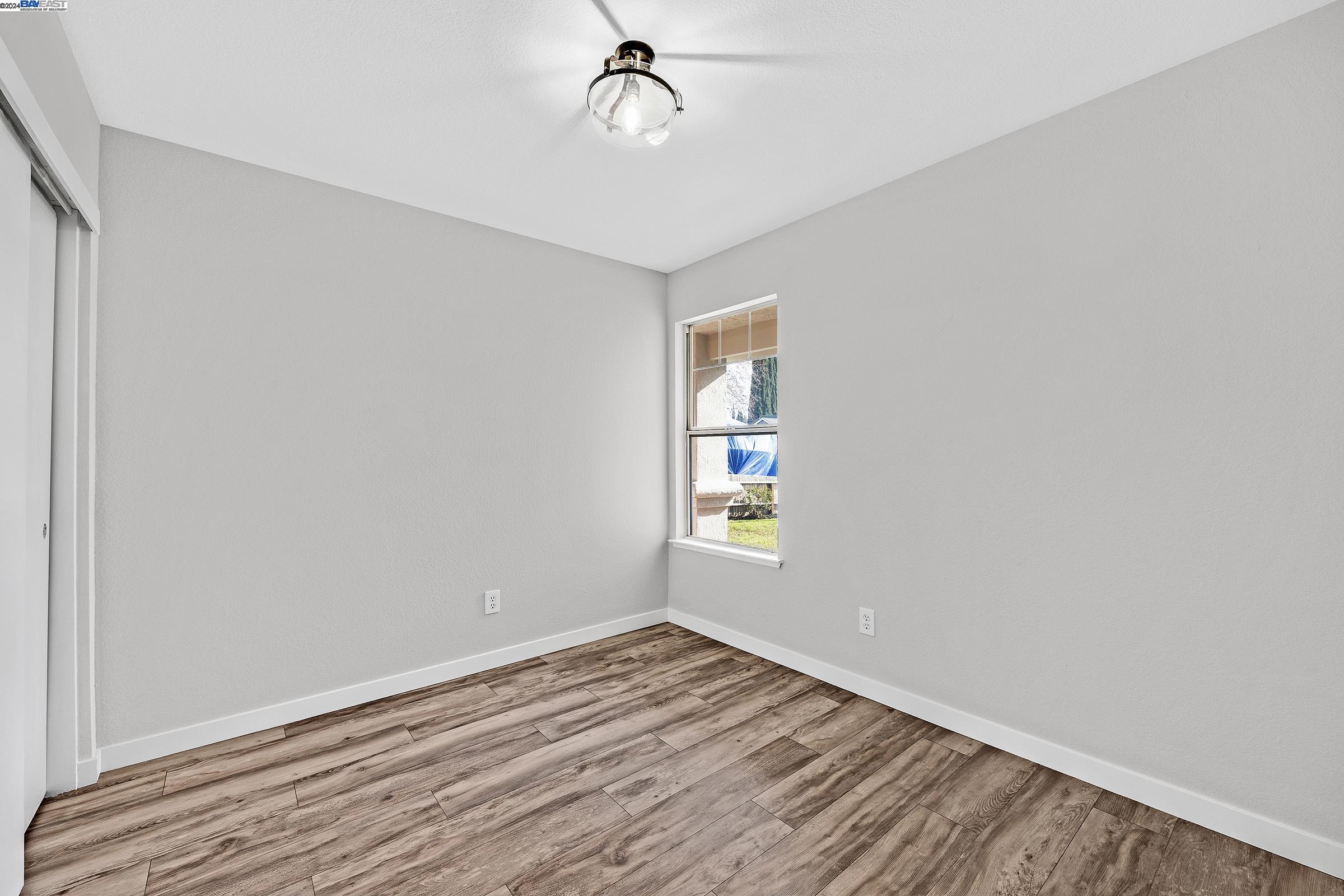 1773 Willow Park Way