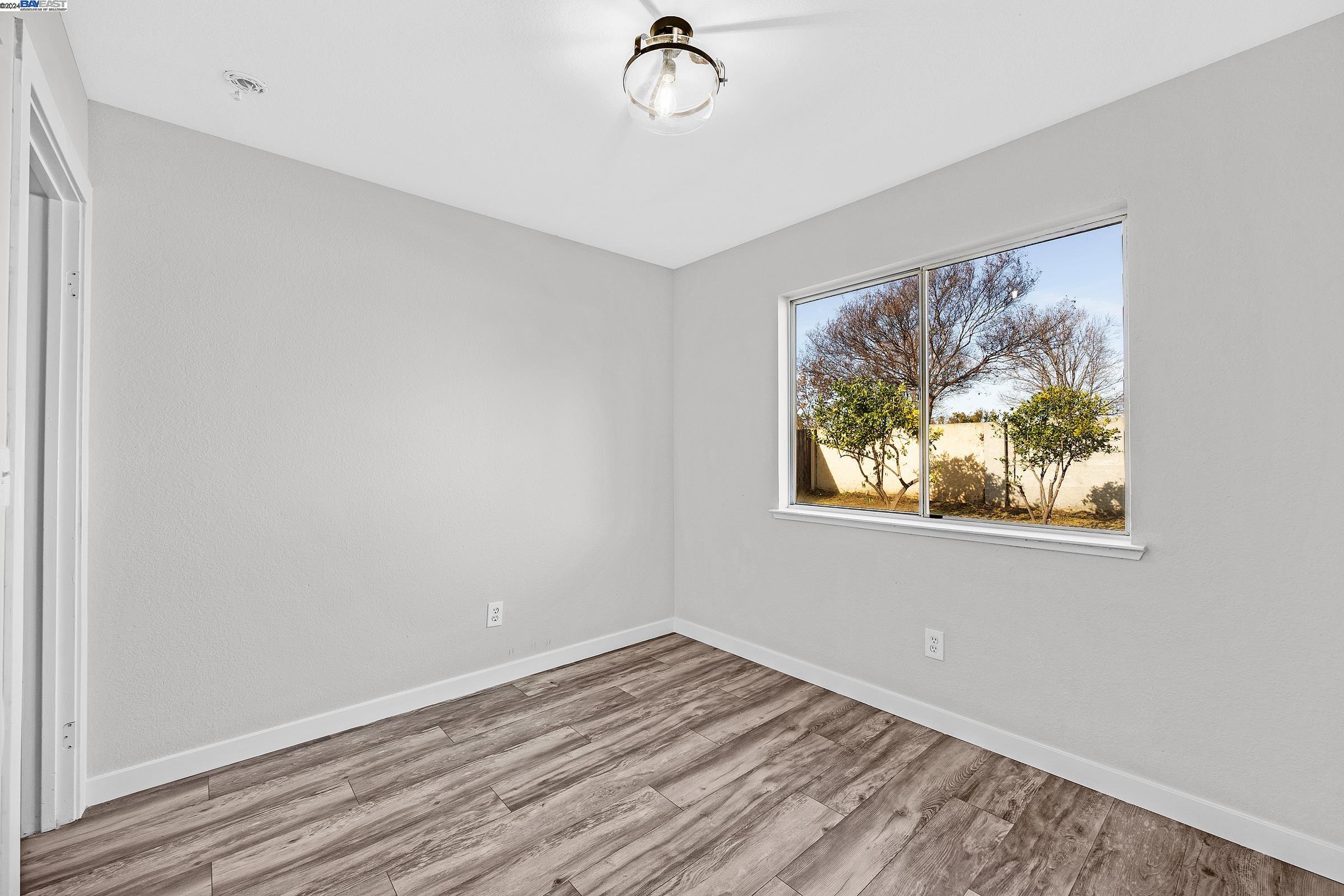 1773 Willow Park Way