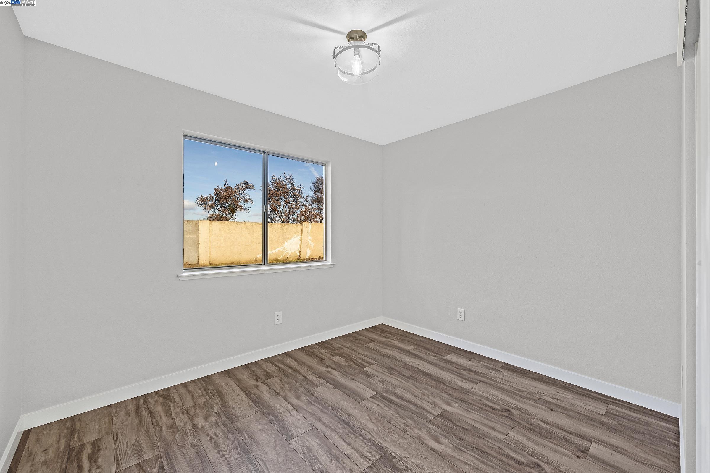 1773 Willow Park Way