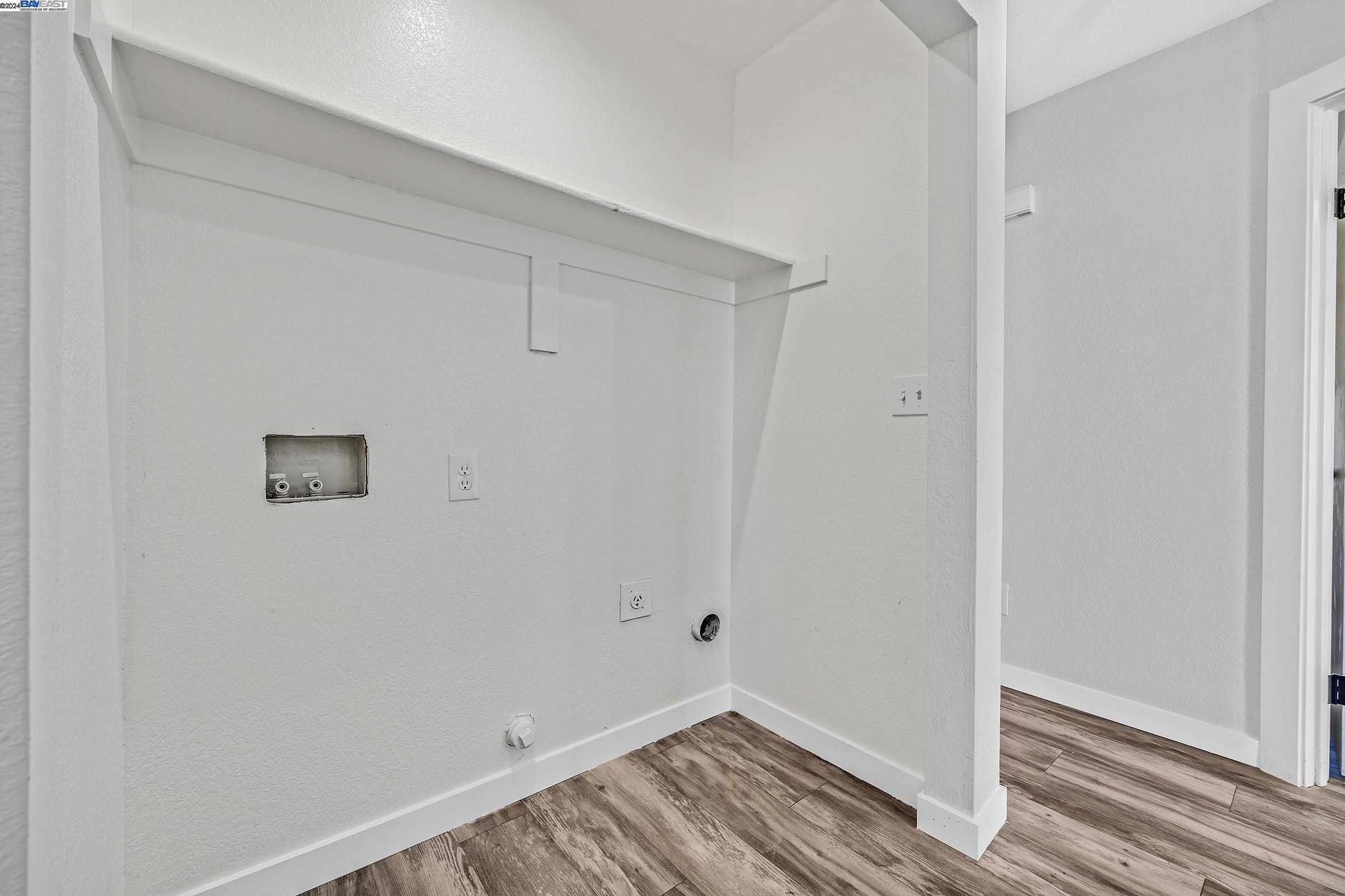 1773 Willow Park Way