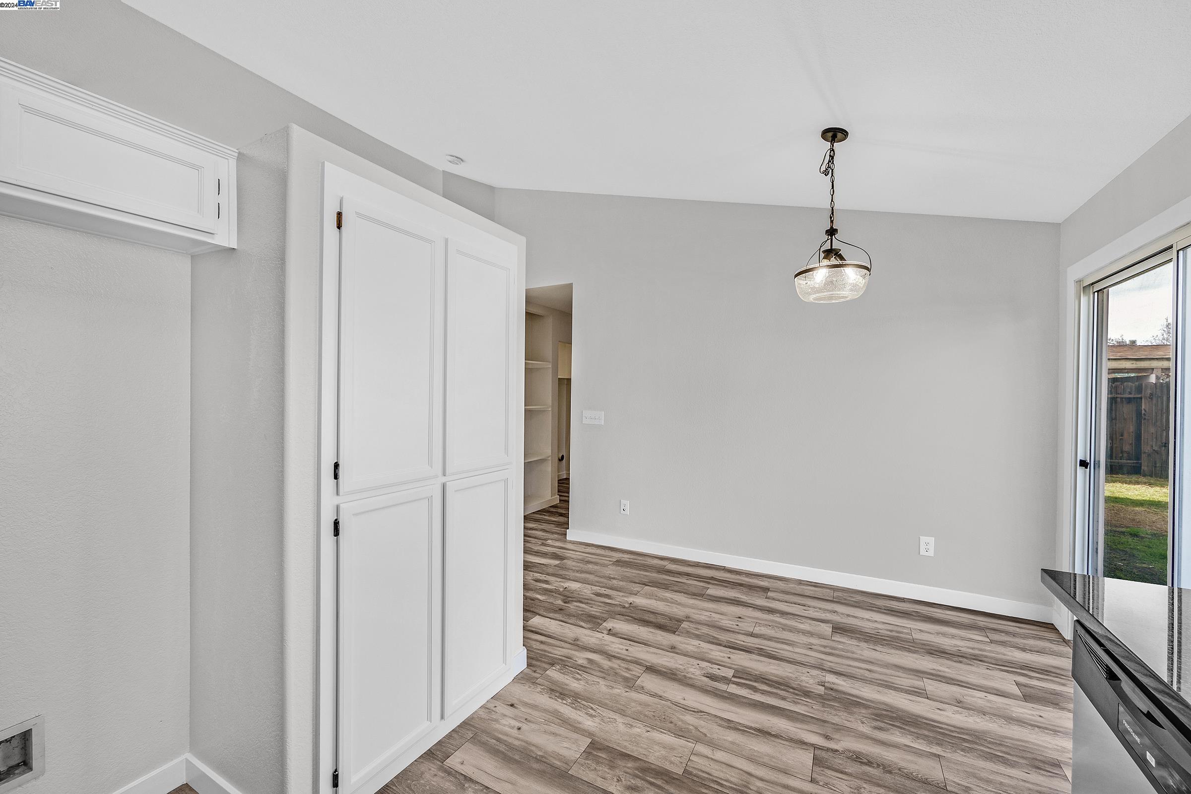 1773 Willow Park Way