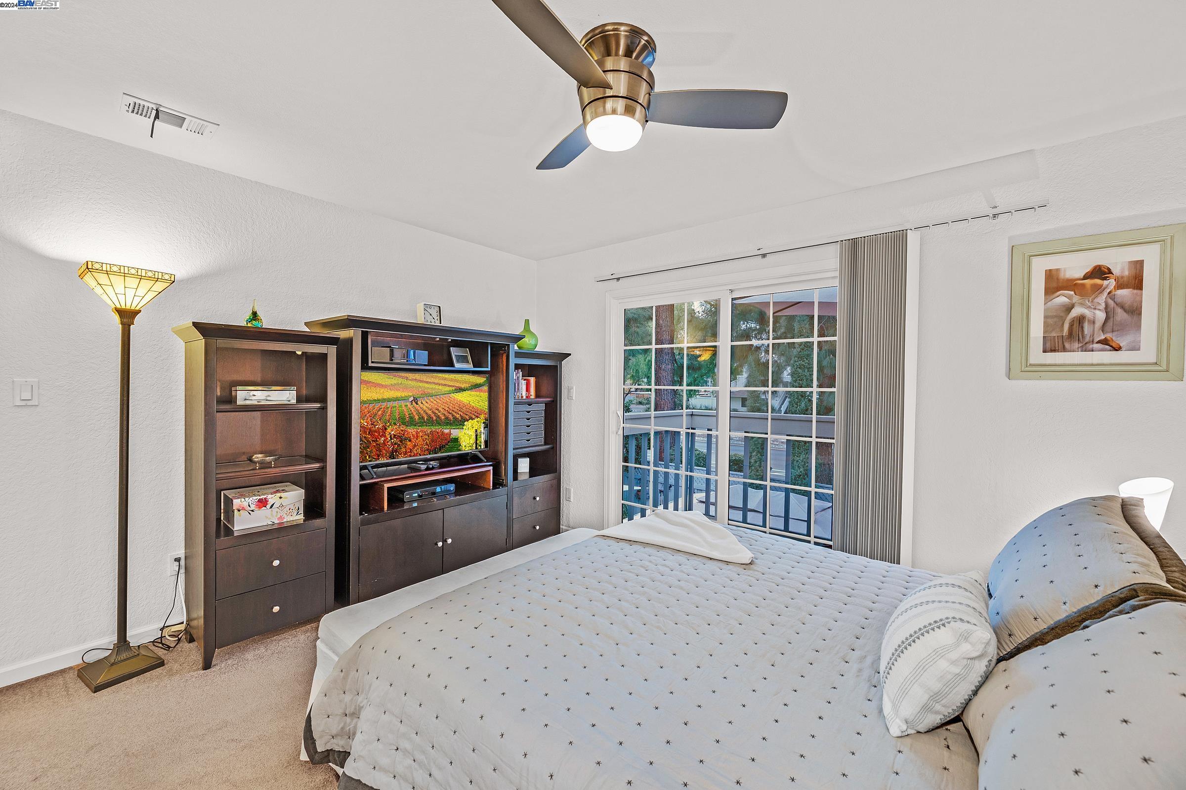 261 Northwood Commons