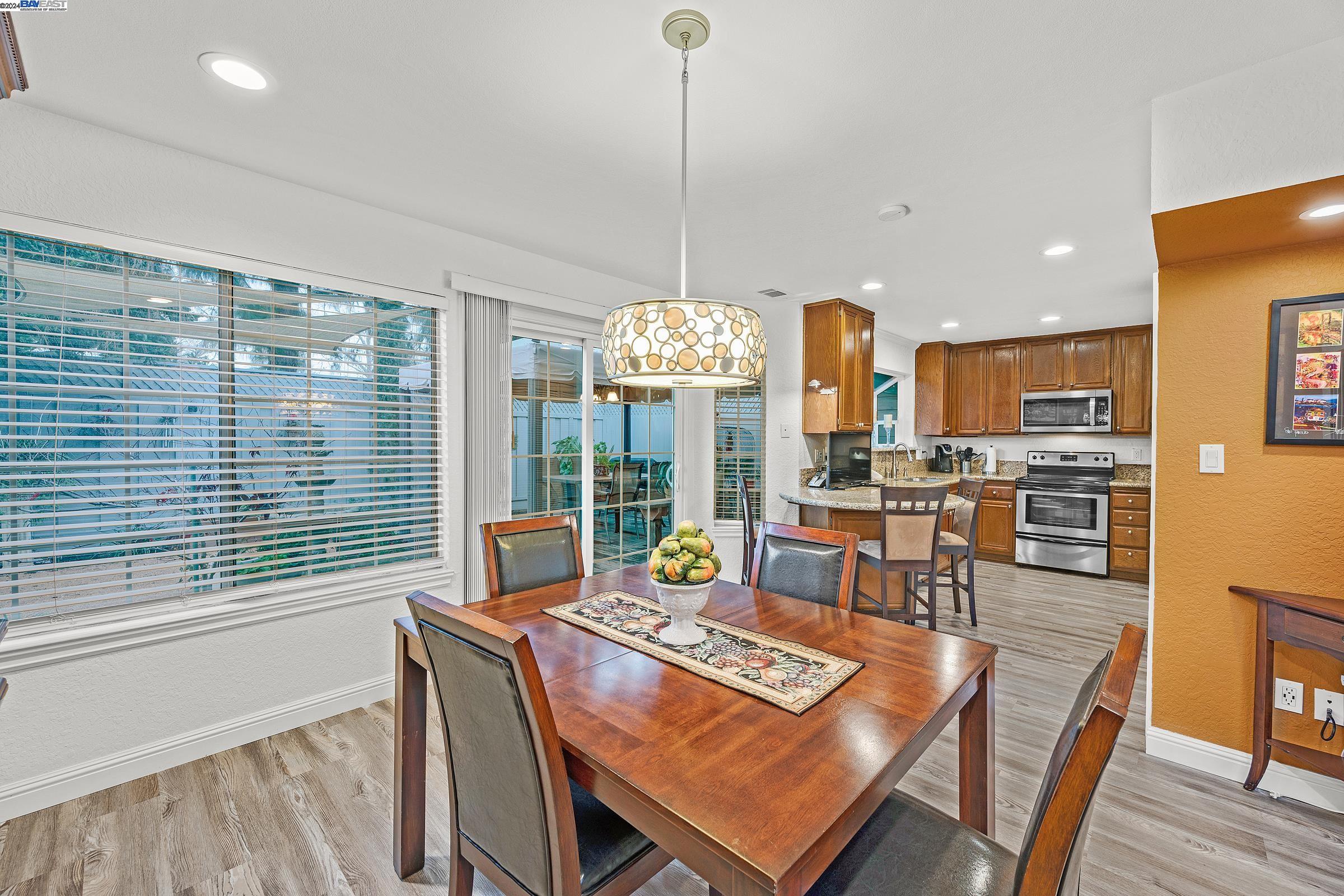 261 Northwood Commons