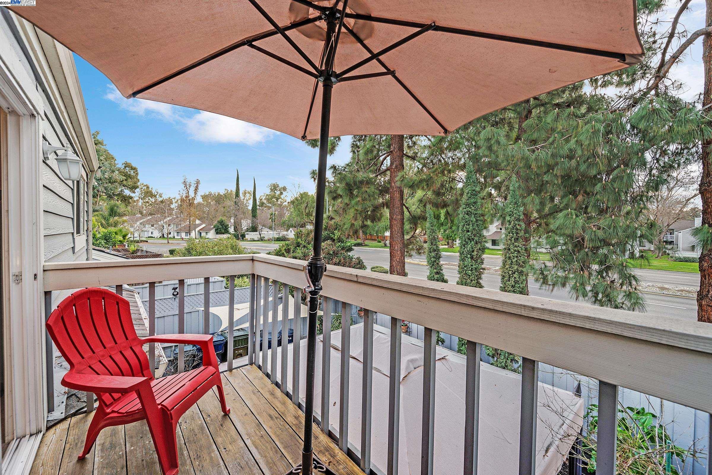 261 Northwood Commons