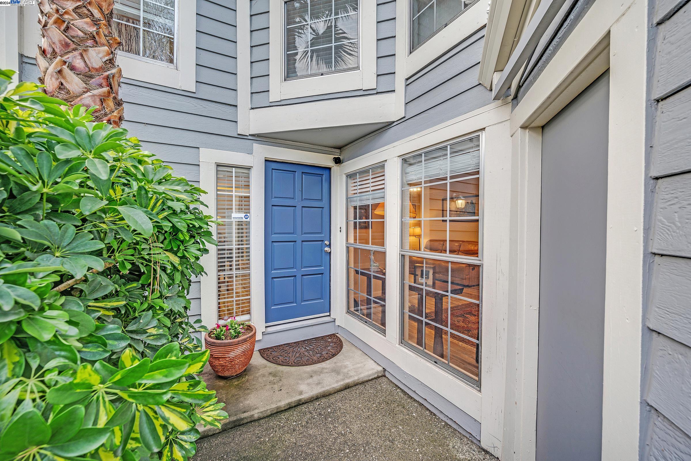 261 Northwood Commons