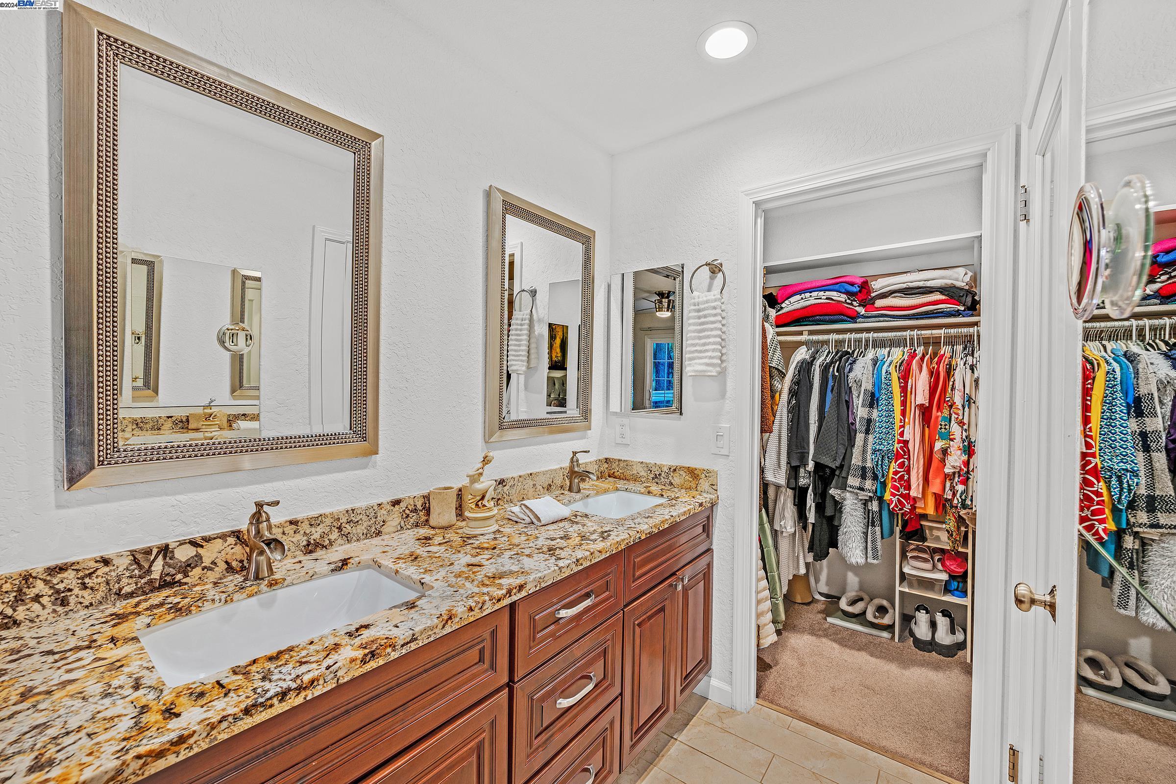 261 Northwood Commons