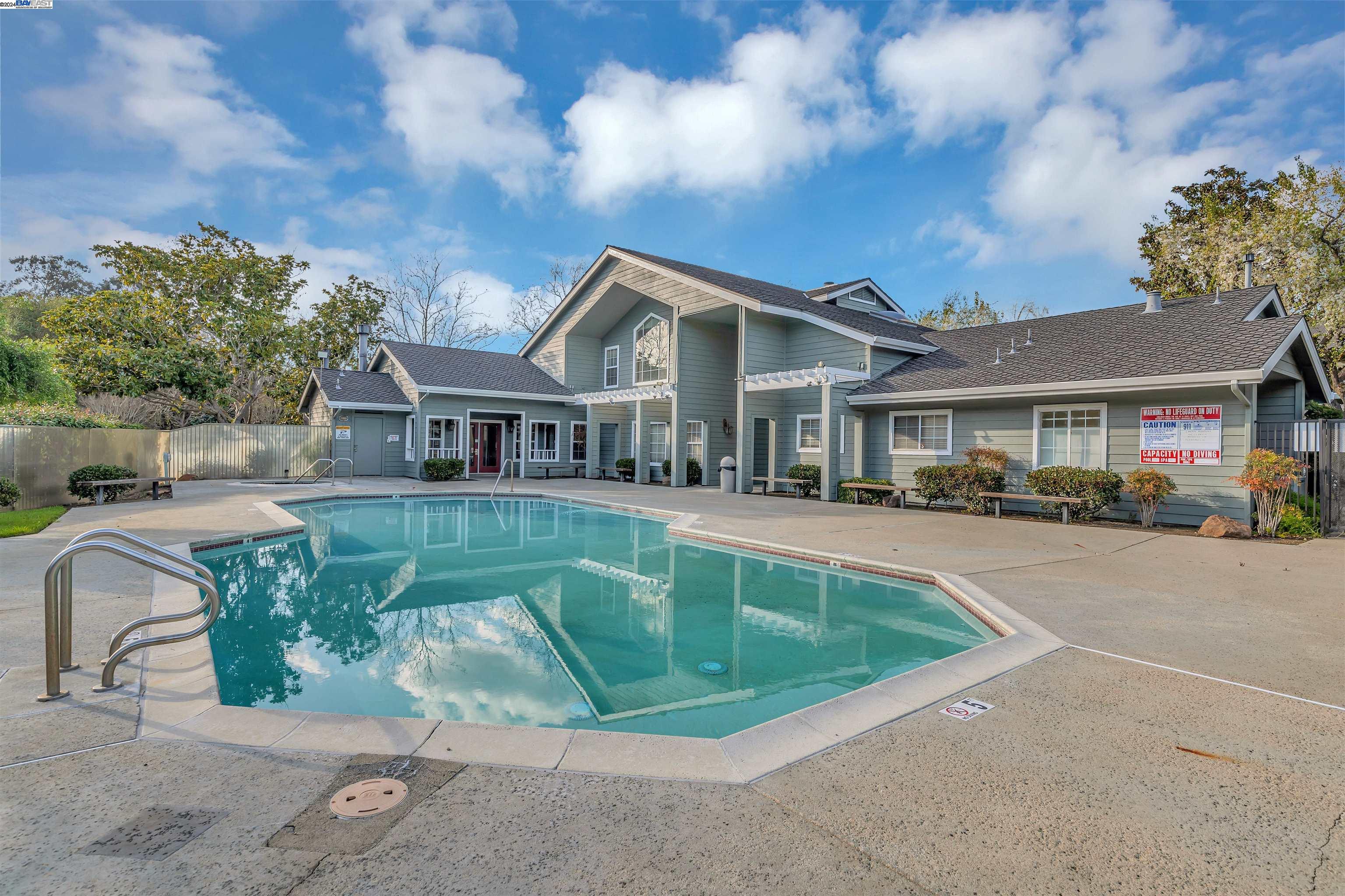 7595 Canyon Meadow Cir # G