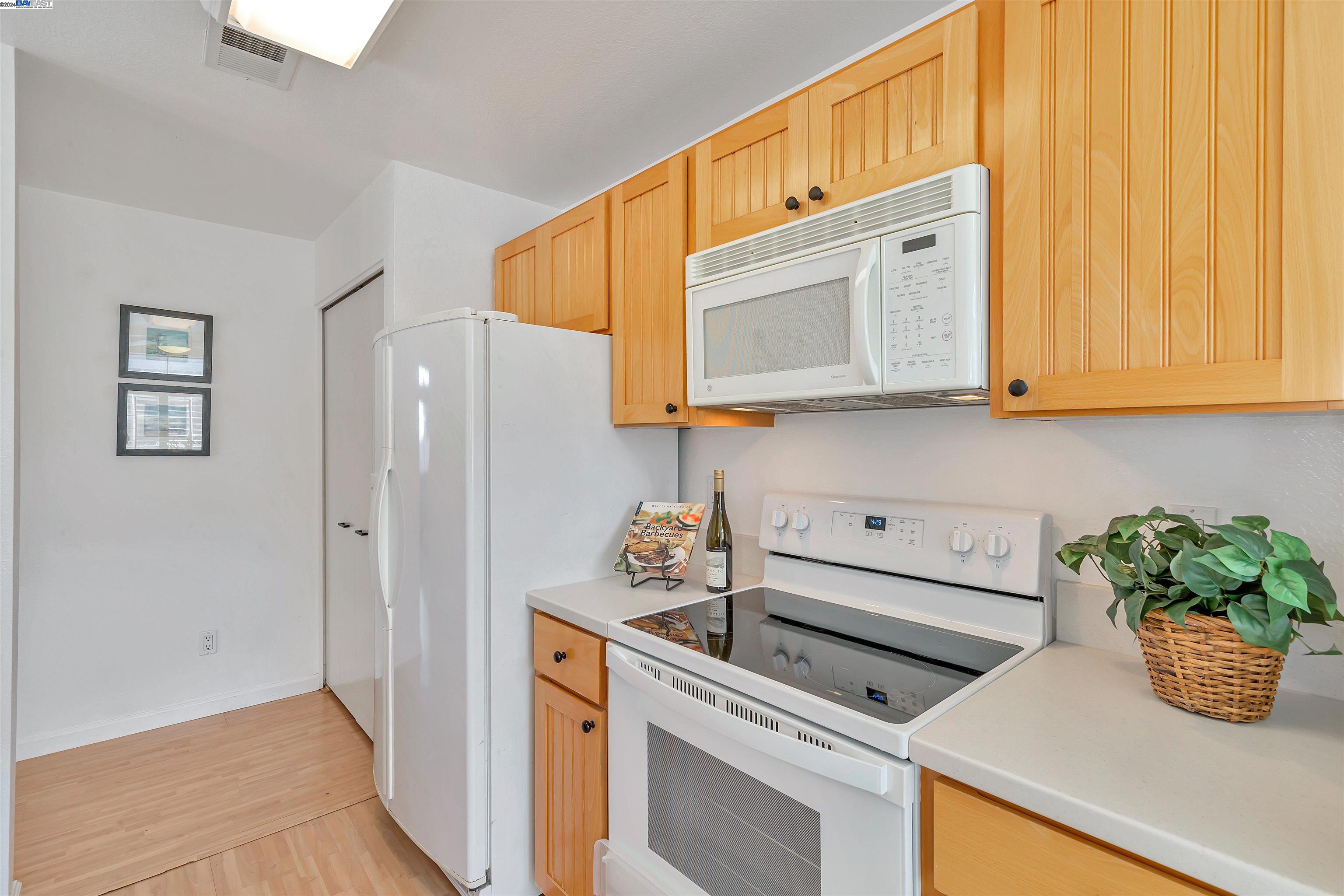 7595 Canyon Meadow Cir # G