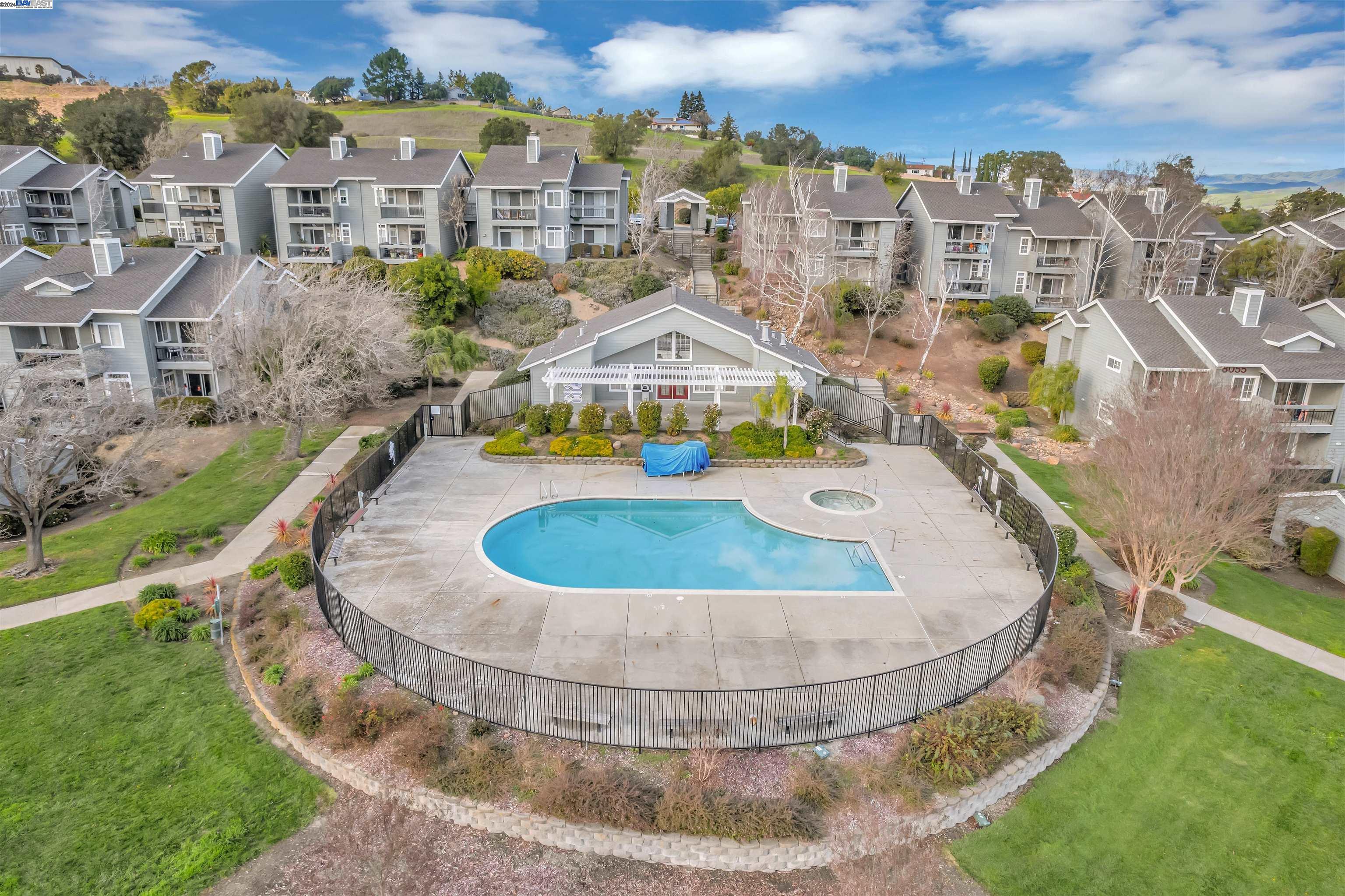 7595 Canyon Meadow Cir # G