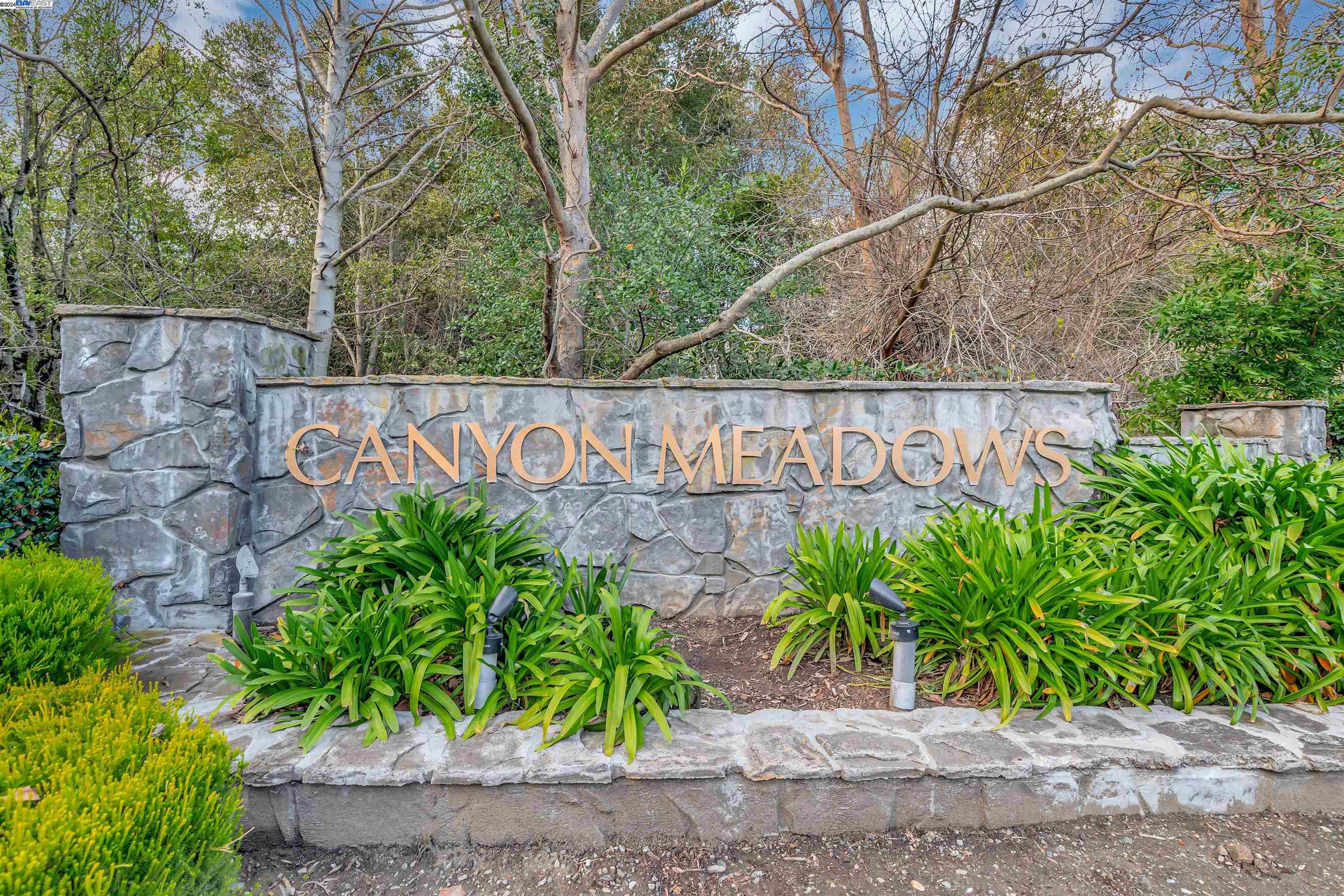 7595 Canyon Meadow Cir # G