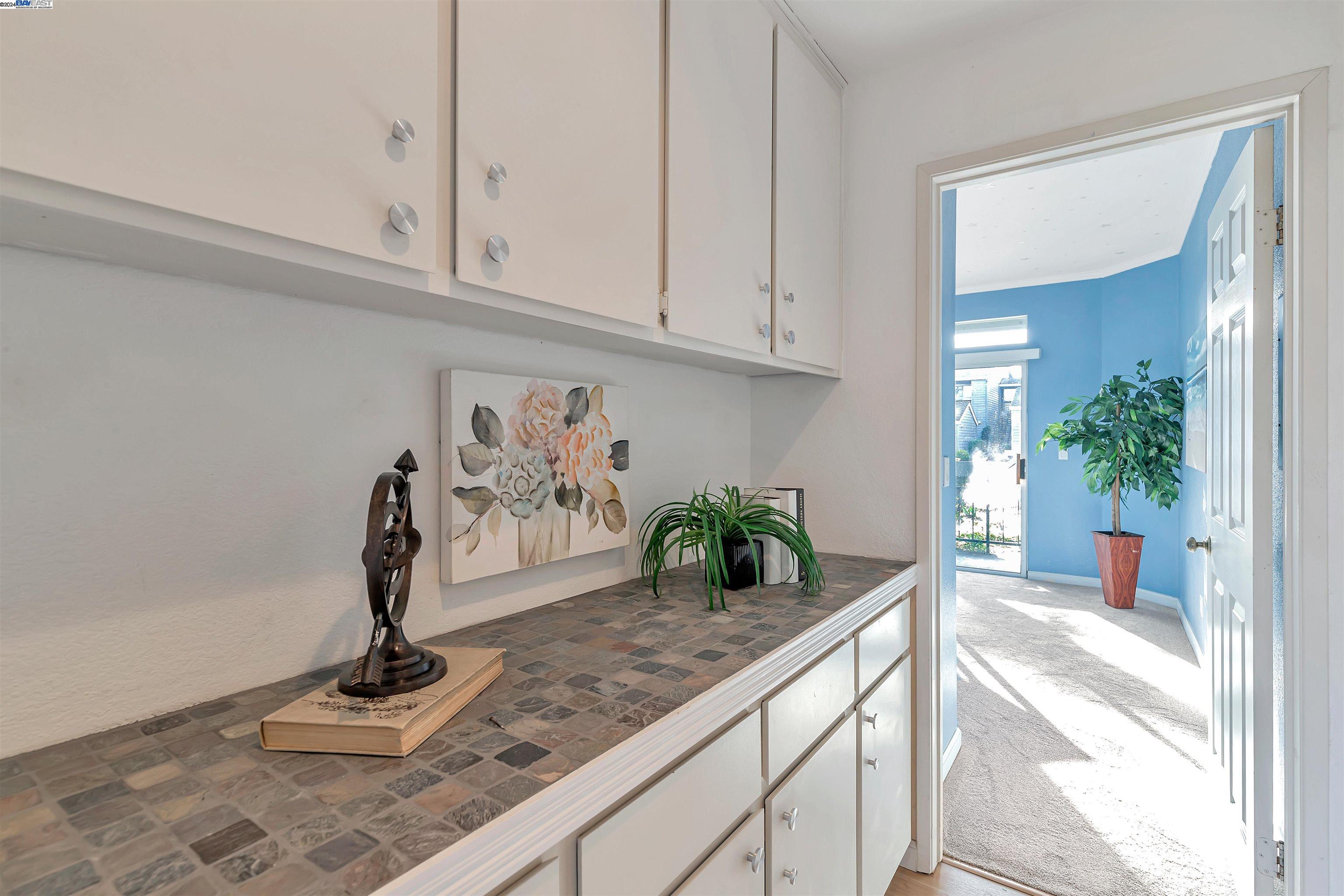 7595 Canyon Meadow Cir # G