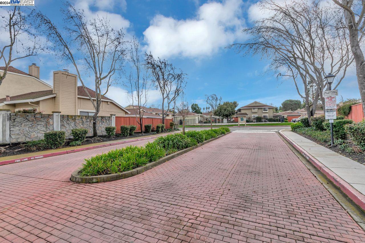 7624 Arbor Creek Circle