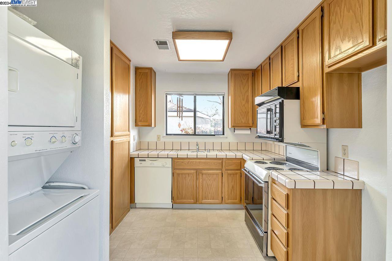 7624 Arbor Creek Circle