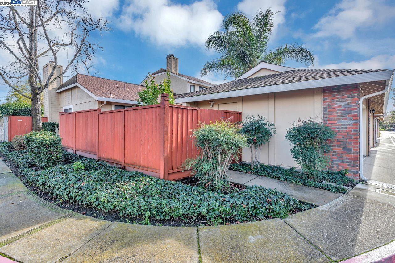 7624 Arbor Creek Circle