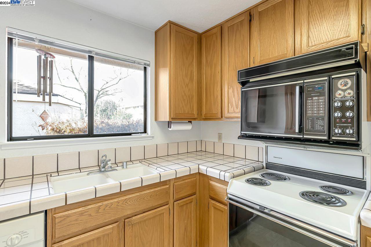 7624 Arbor Creek Circle