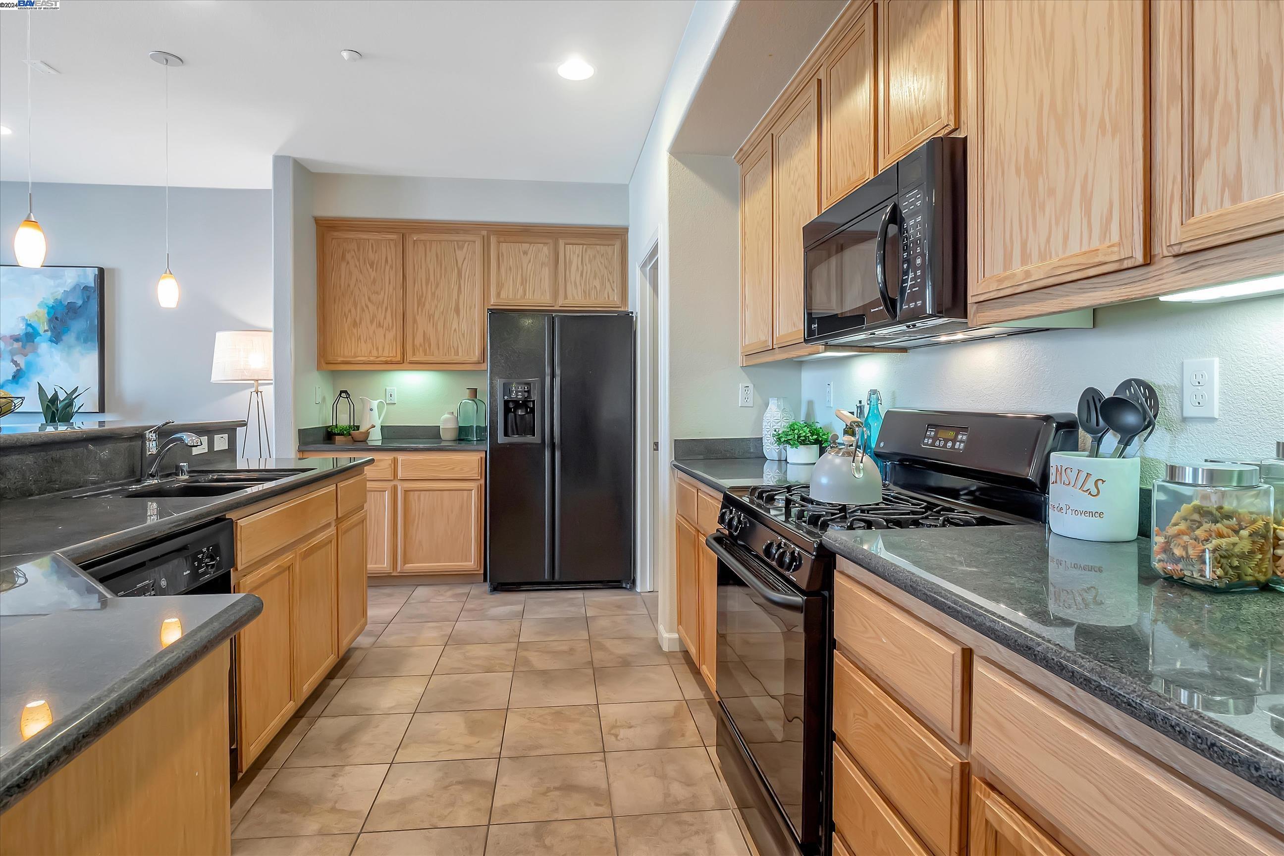 4145 Clarinbridge Cir