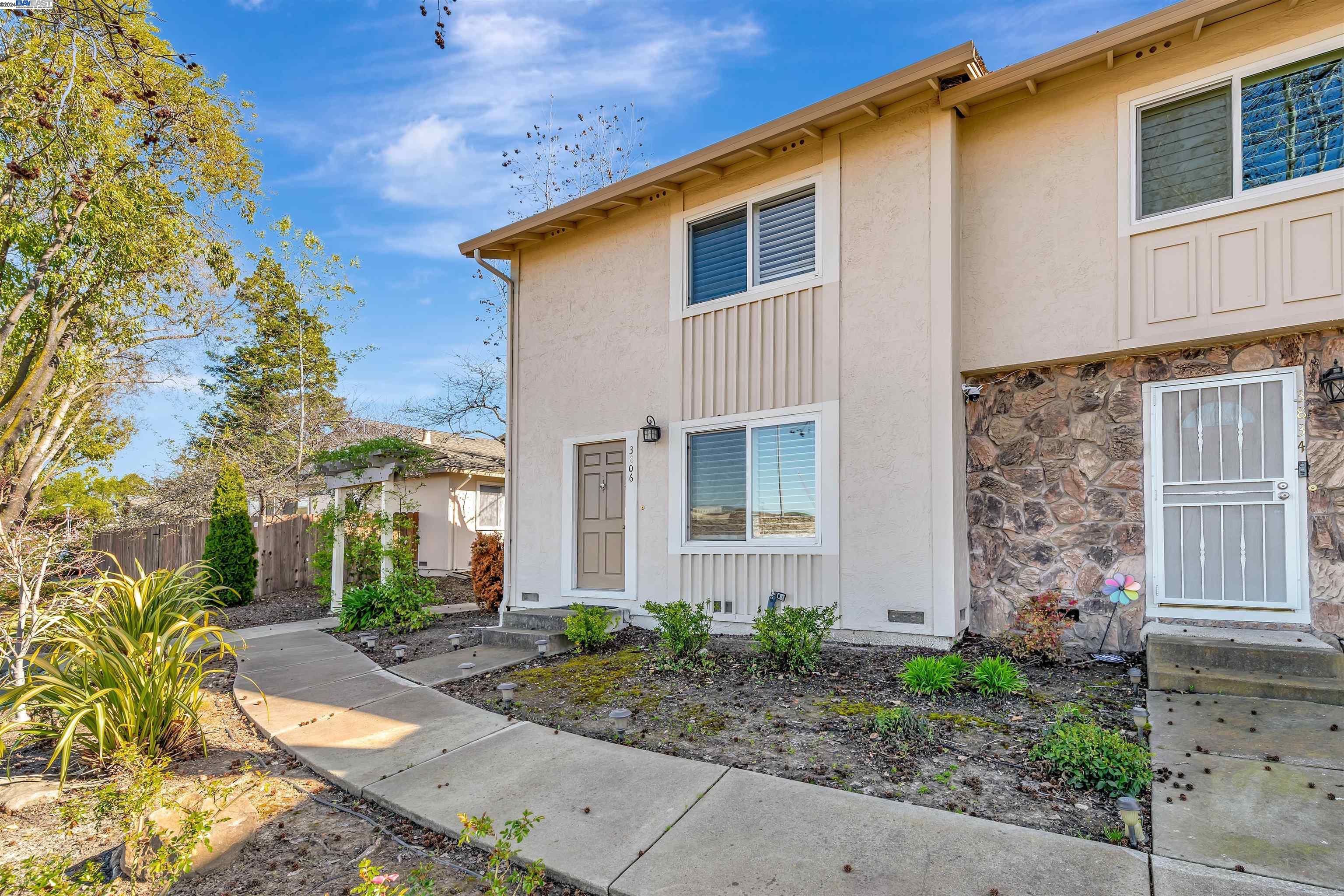 3806 Pimlico Dr