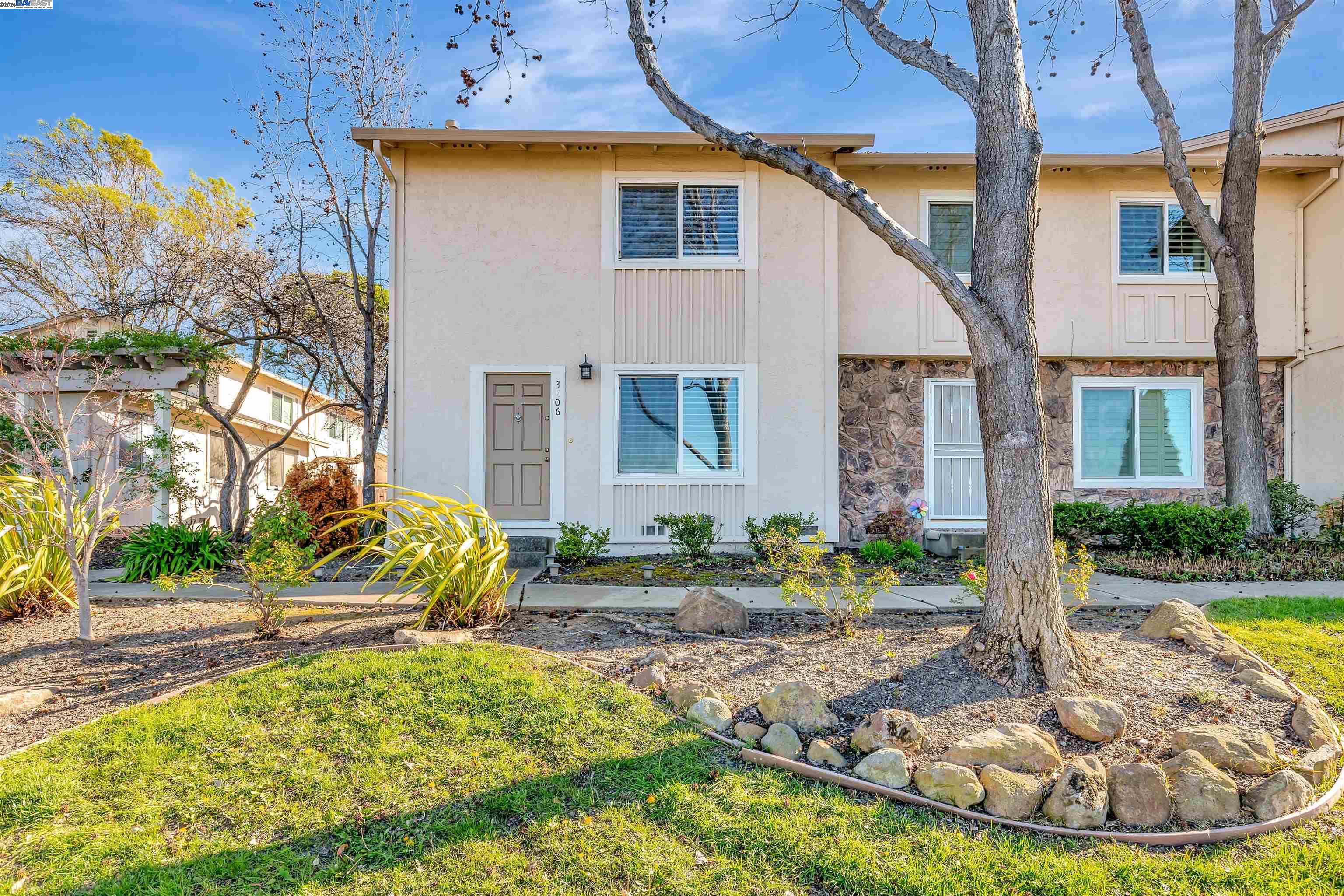 3806 Pimlico Dr