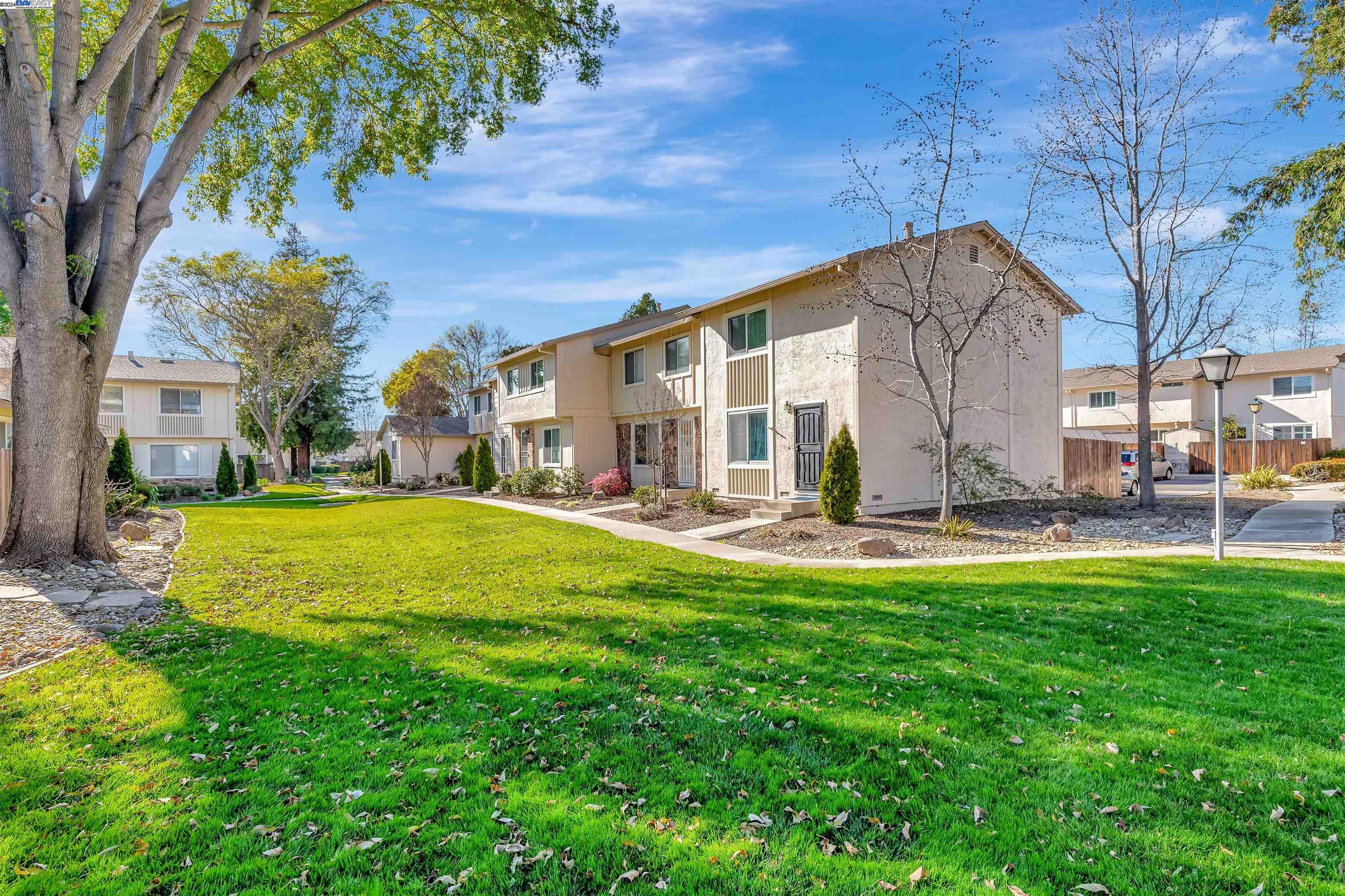 3806 Pimlico Dr