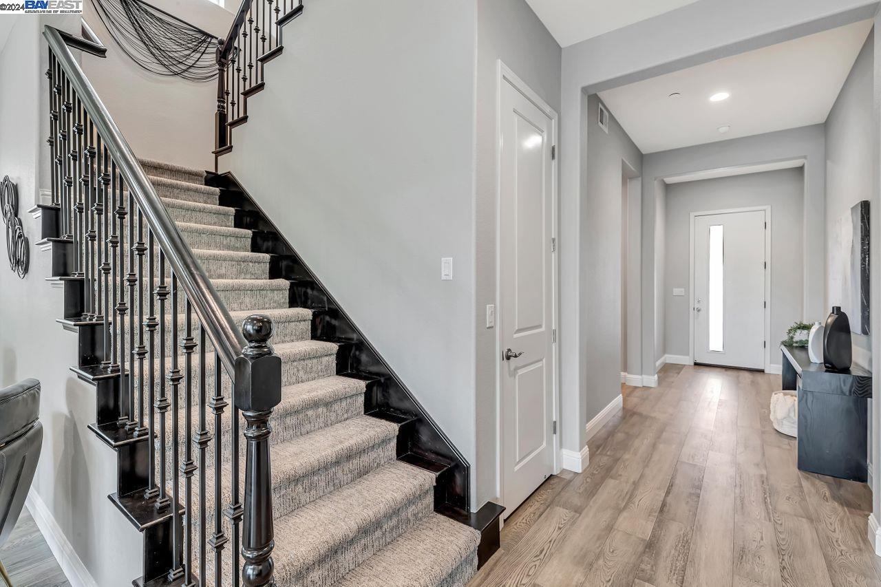 4491 Pine Mountain Way