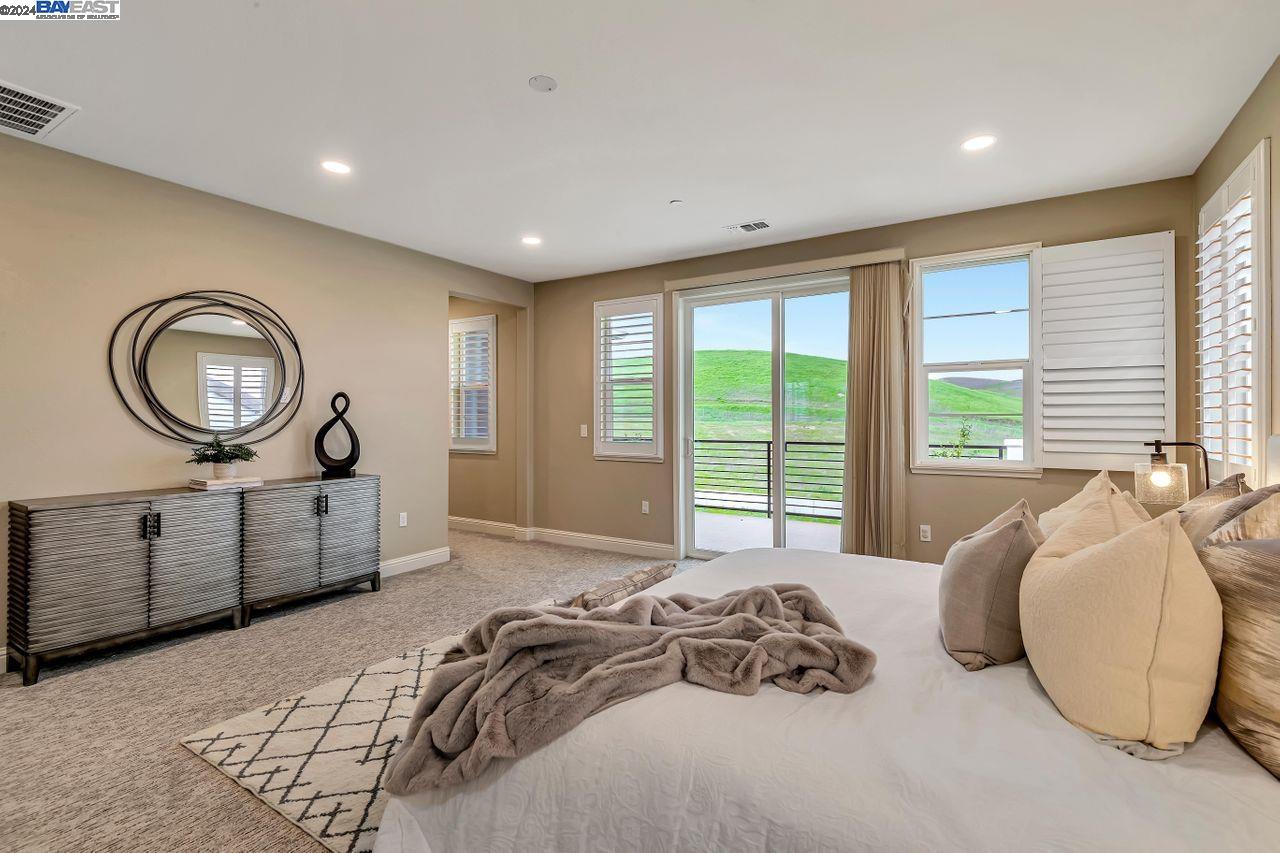 4491 Pine Mountain Way