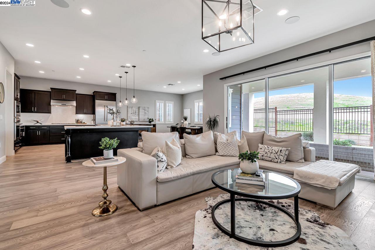 4491 Pine Mountain Way