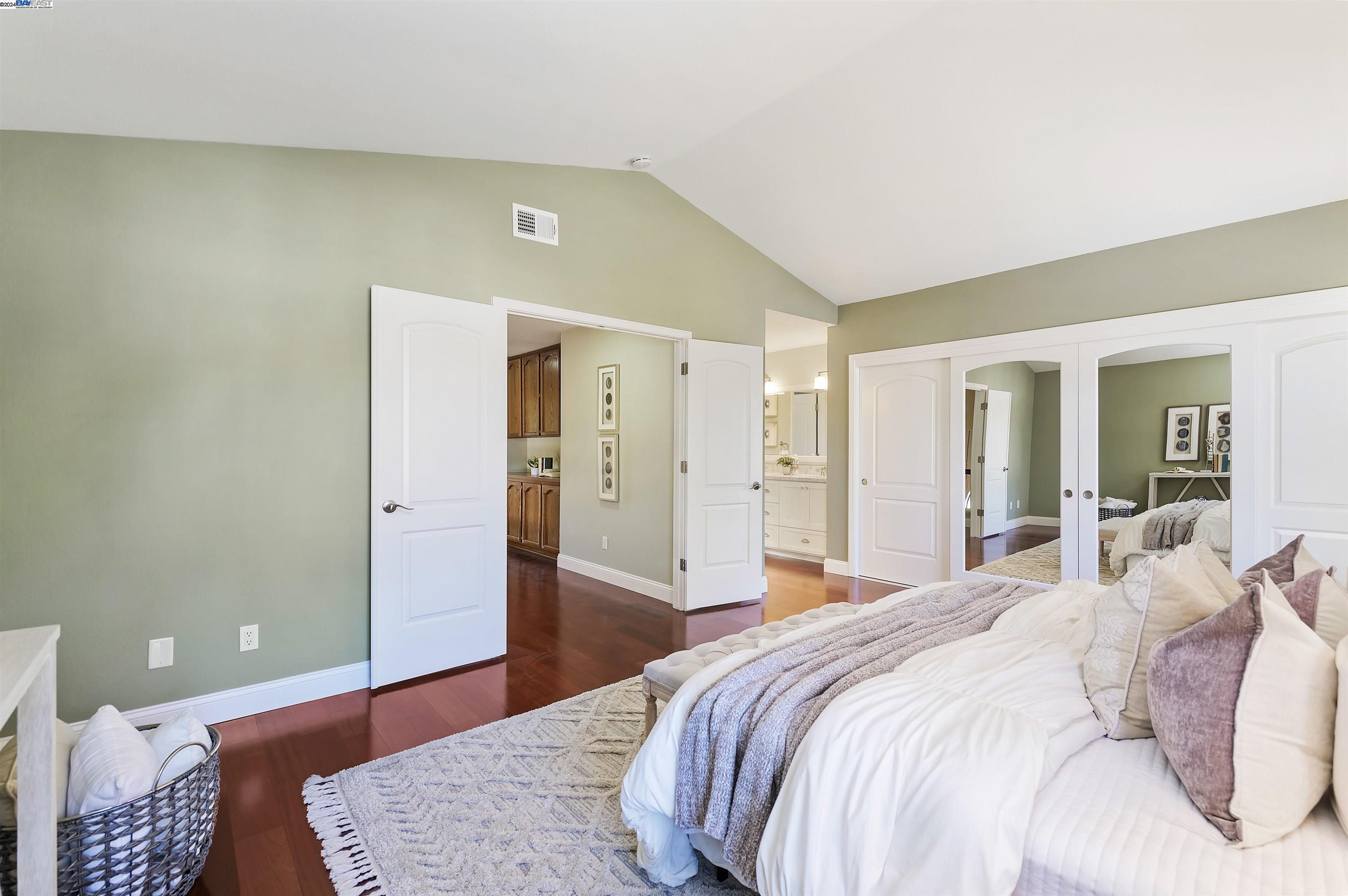 6927 Corte Barcelona