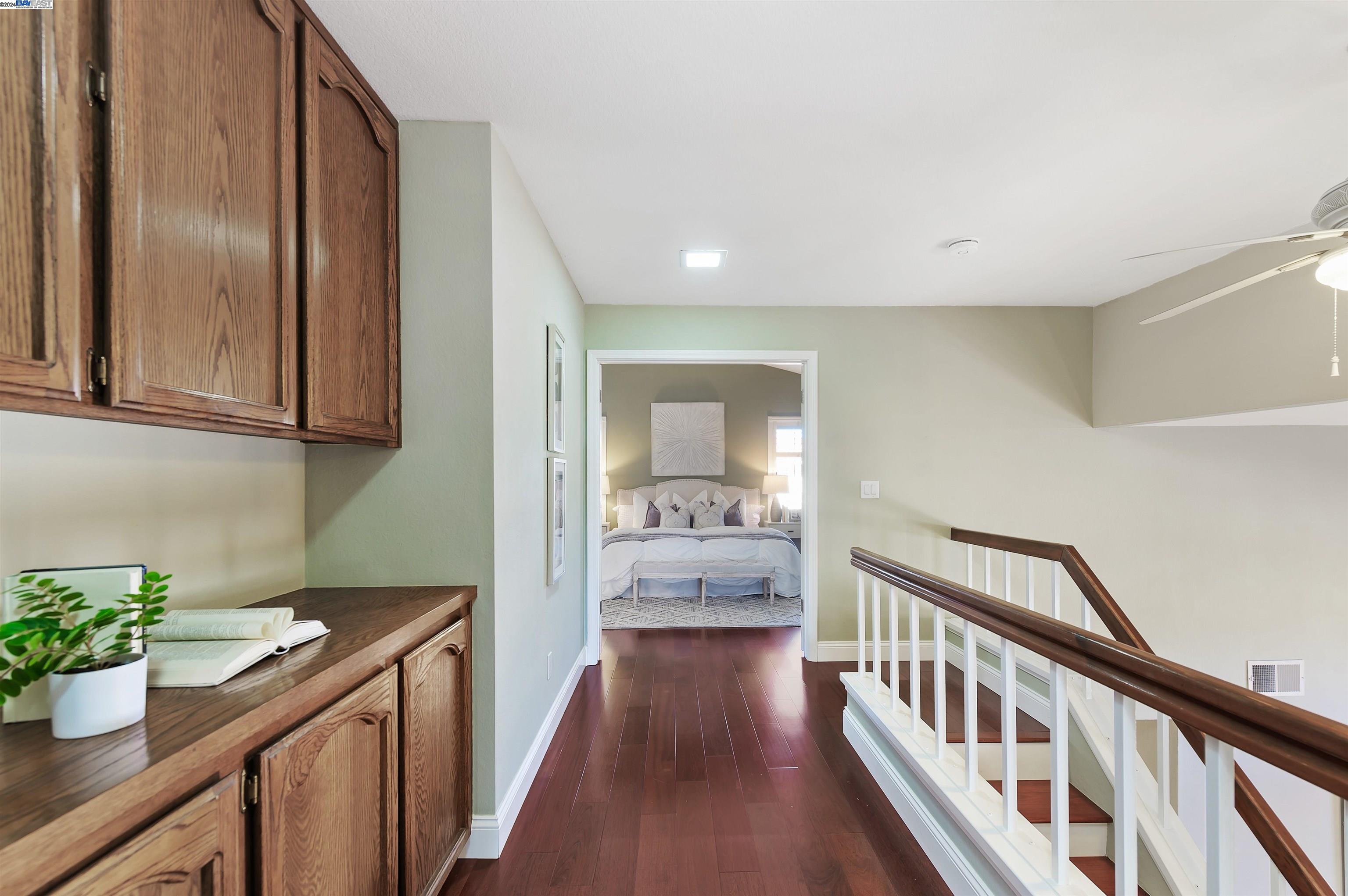 6927 Corte Barcelona