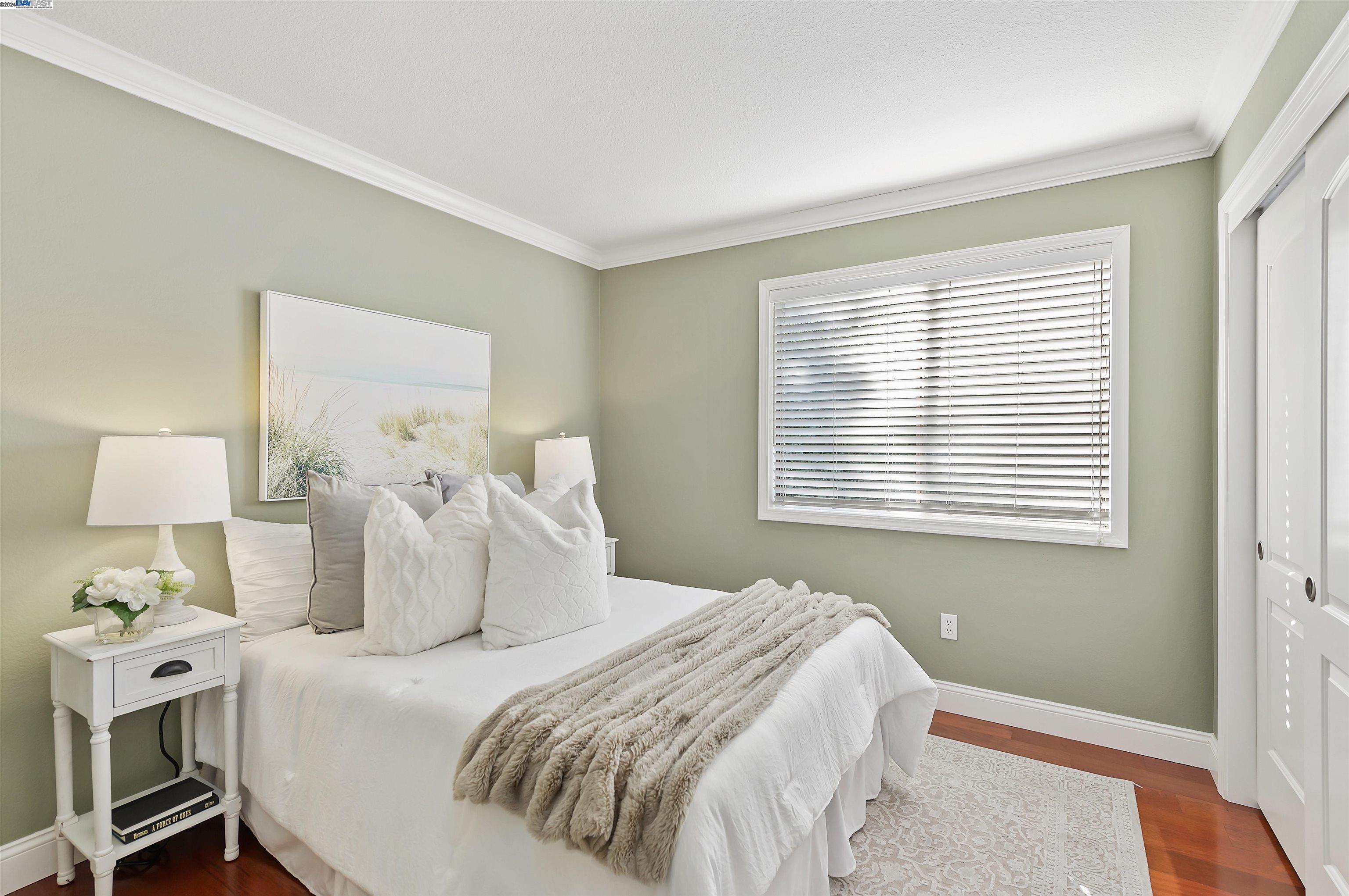 6927 Corte Barcelona