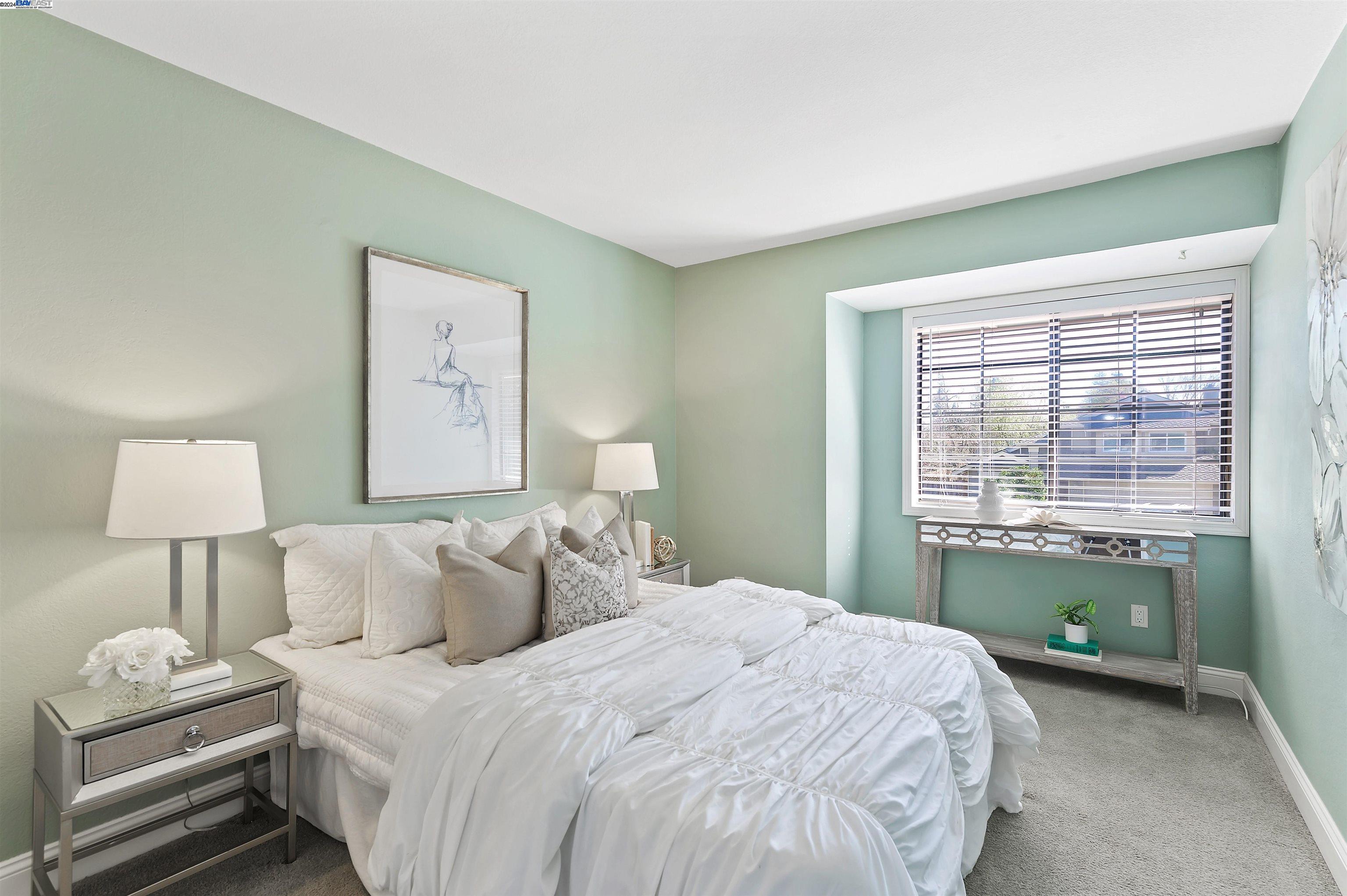 6927 Corte Barcelona