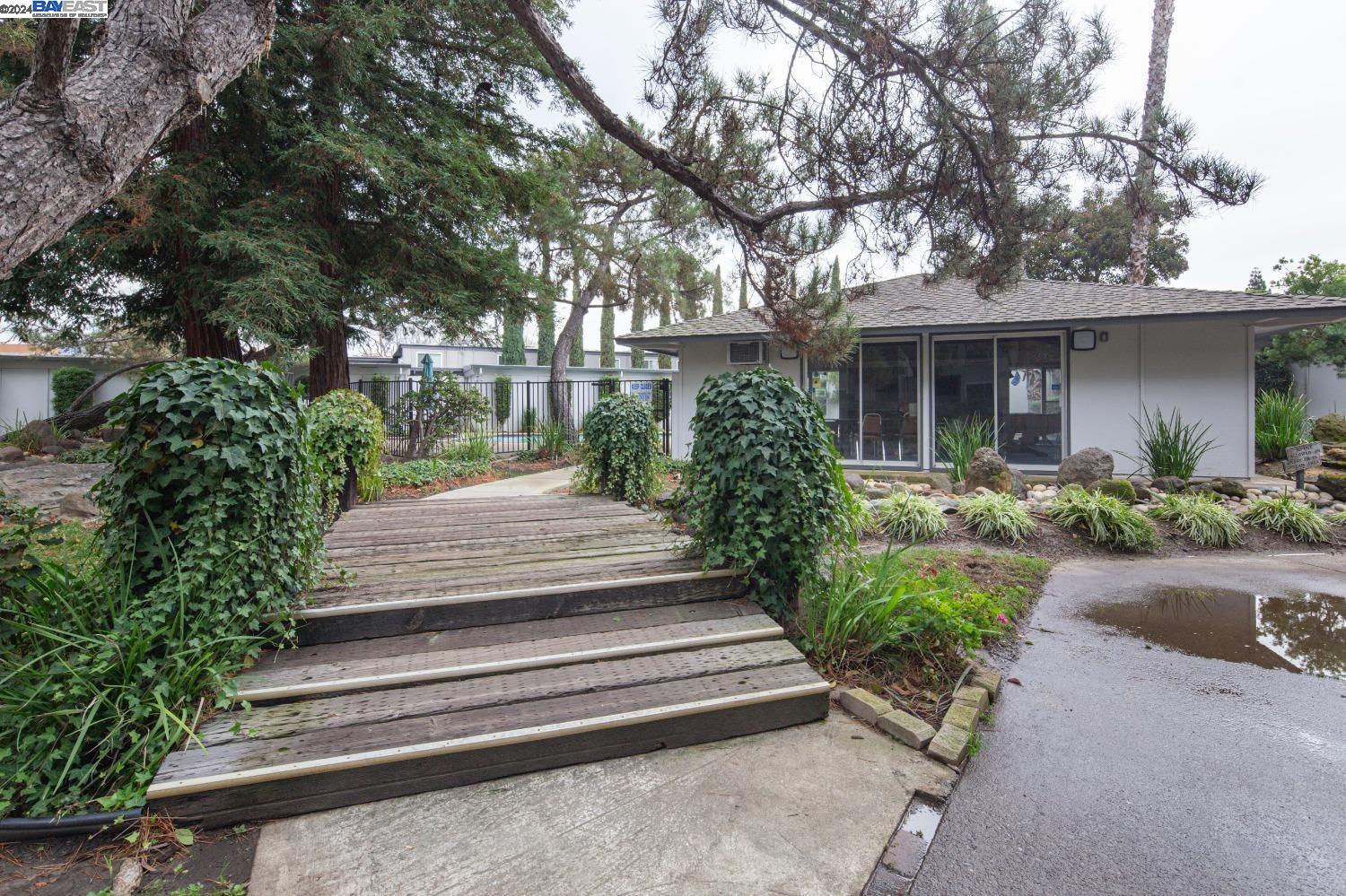 1591 Ellis St # 108, Concord 94520 Unit: 108