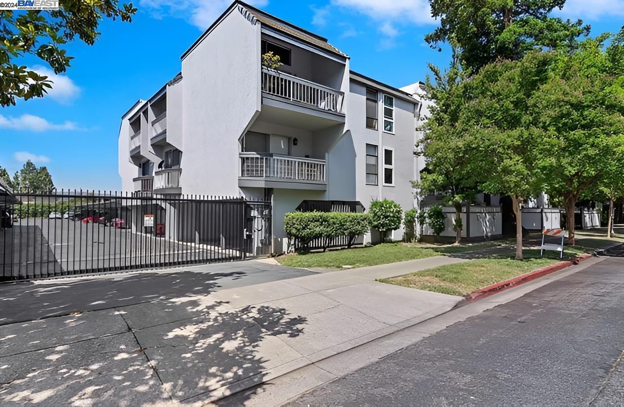 1591 Ellis St # 108, Concord 94520 Unit: 108