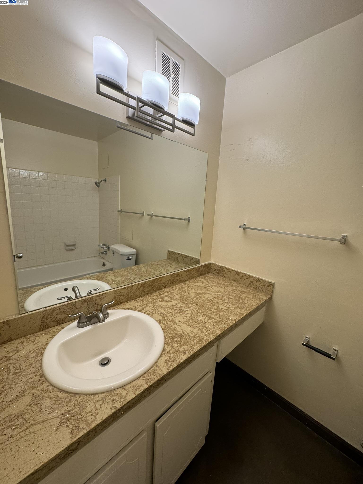 1591 Ellis St # 108, Concord 94520 Unit: 108