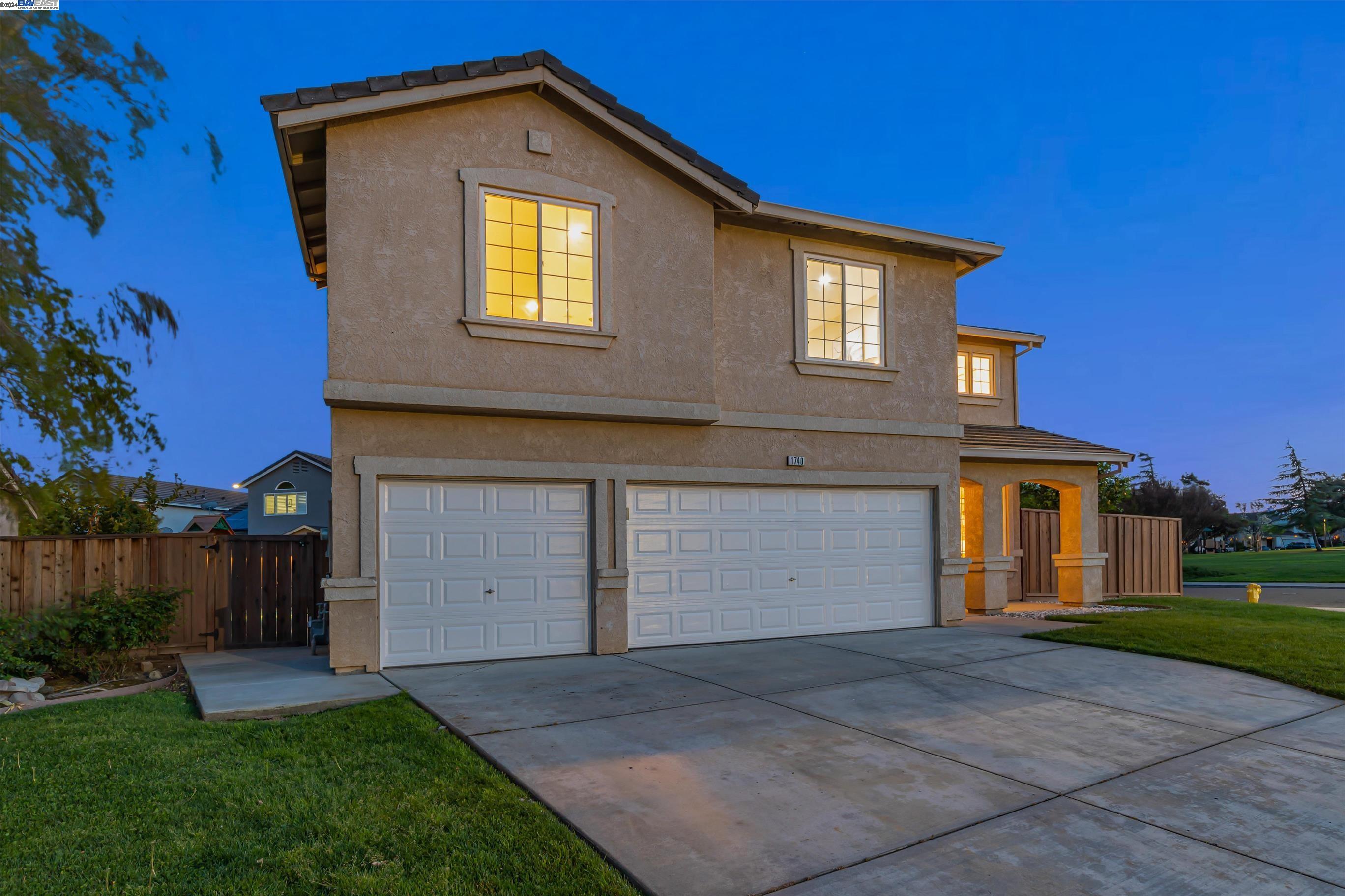 1740 Treehaven Ln